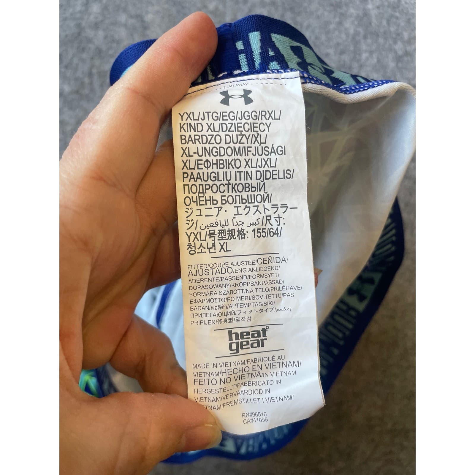 Under Armour Women's Capri Green Patterned Leggings Size XL - Thumbnail 4