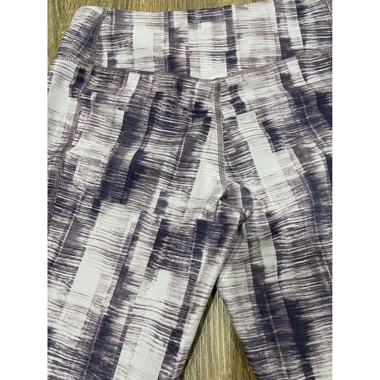 Nike Dri-Fit Women's Purple Patterned Capri Leggings Size M - Thumbnail 5