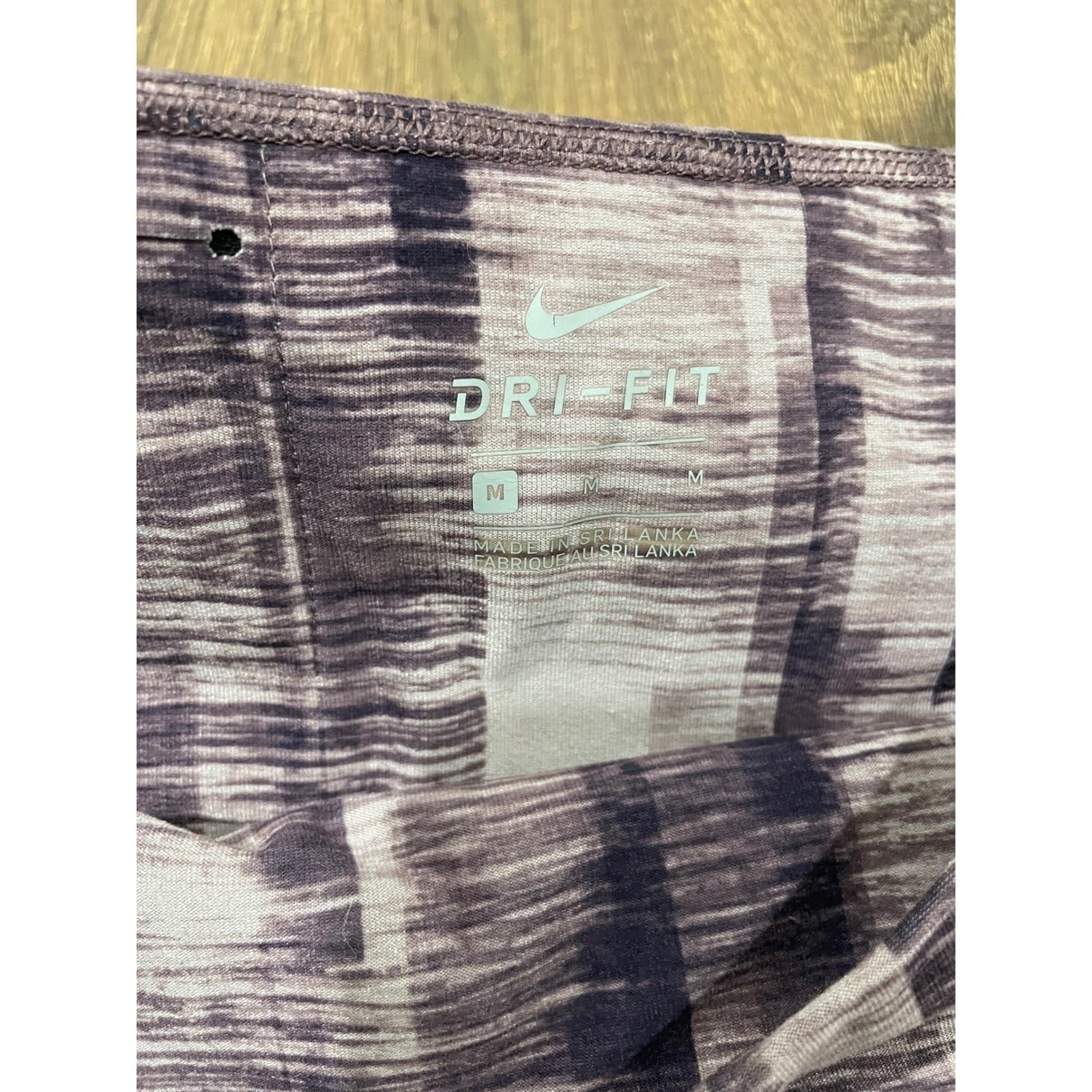 Nike Dri-Fit Women's Purple Patterned Capri Leggings Size M - Thumbnail 4
