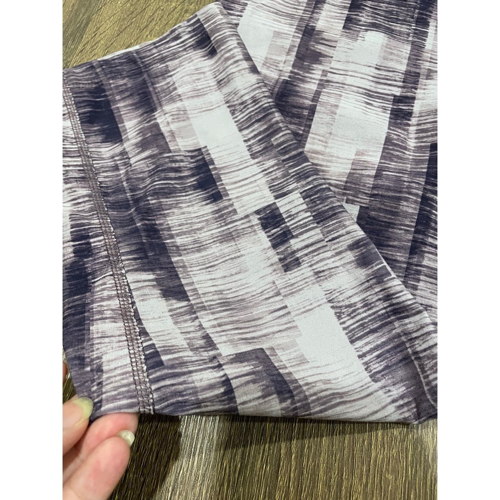 Nike Dri-Fit Women's Purple Patterned Capri Leggings Size M - Thumbnail 3