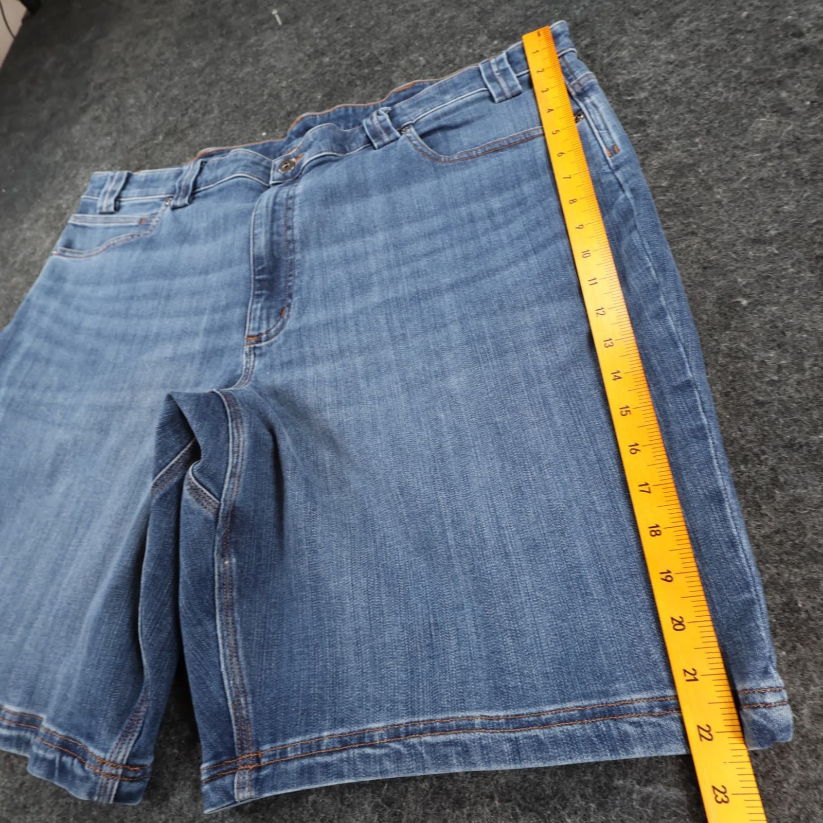 Duluth Trading Co Denim Shorts Mens 44 Blue Cotton Blend Relaxed Fit Stretch - Thumbnail 3