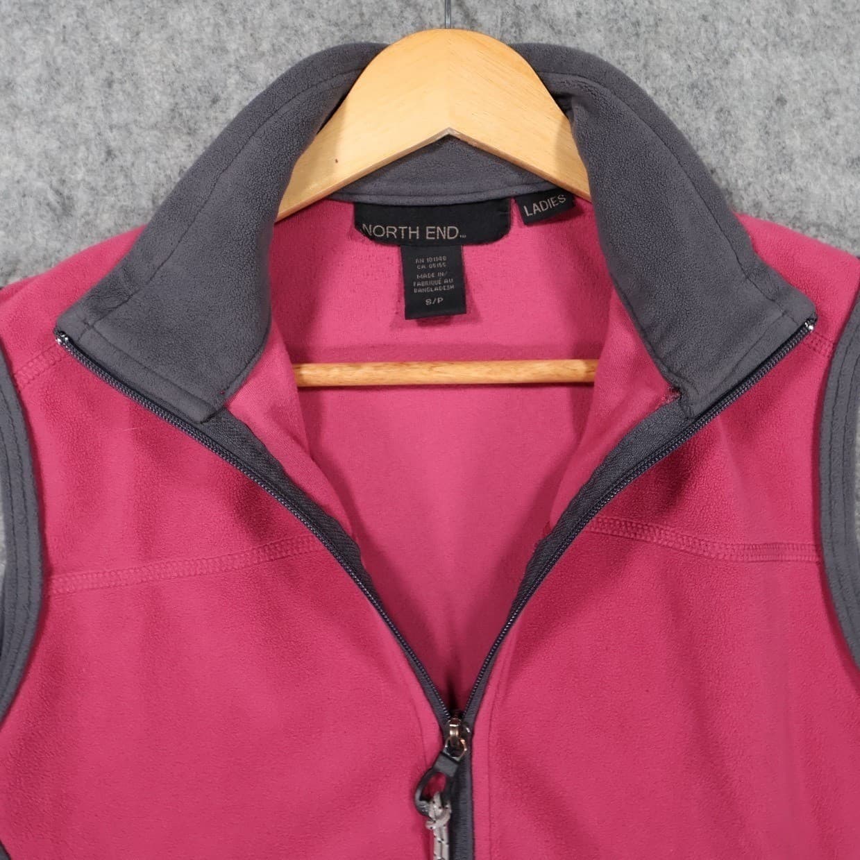 North End Fleece Vest Ladies Small Pink Excellent Wolf Graphic Two Tone Full Zip - Thumbnail 4