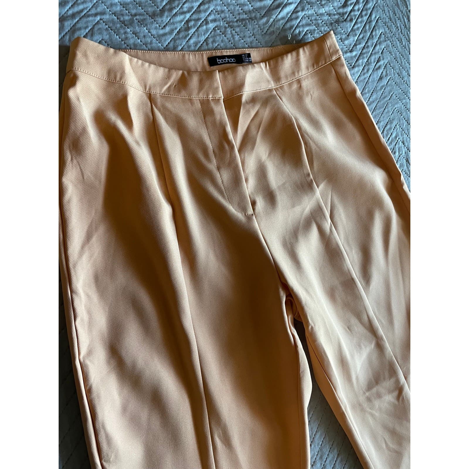 Boohoo Women's Size 8 Soft Orange Flare Dress Pants - Thumbnail 3