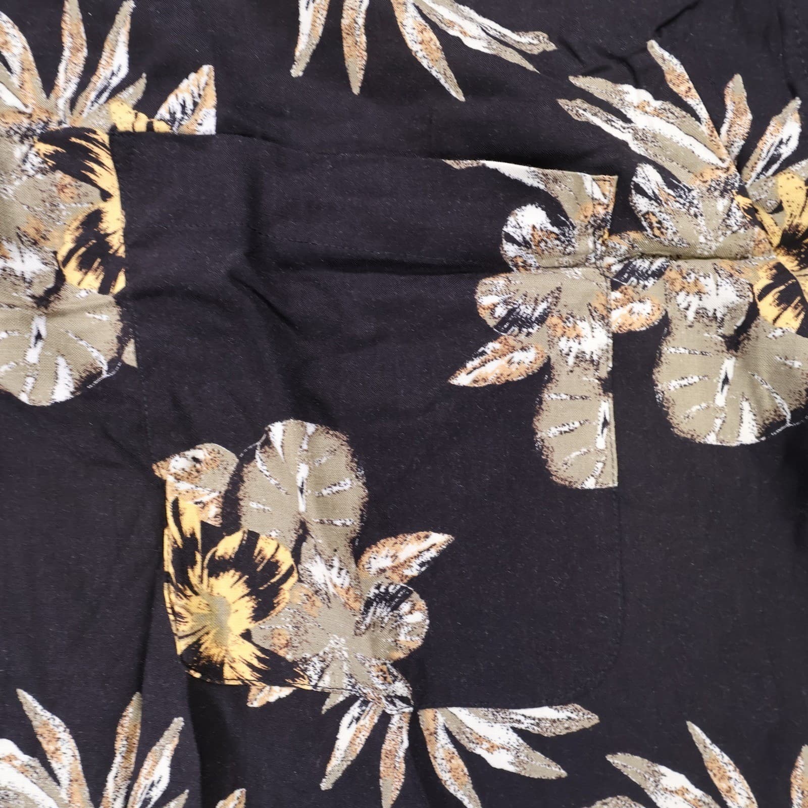 Crossings Button Up Shirt Mens XL Black New Vintage Floral Short Sleeve Viscose - Thumbnail 5