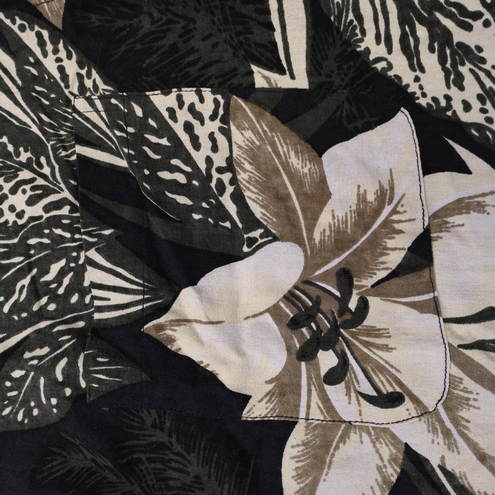 Untied Button Up Shirt Mens XL Black New Vintage Floral Silk Hawaiian Camp - Thumbnail 6