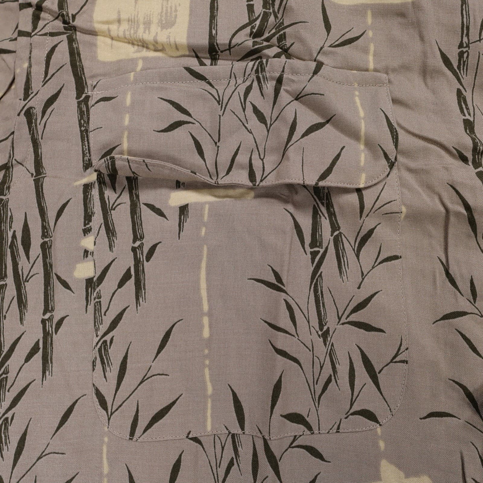 Roundtree & Yorke Button Up Shirt Mens XL Dune New Vintage Bamboo Kanji Print - Thumbnail 6