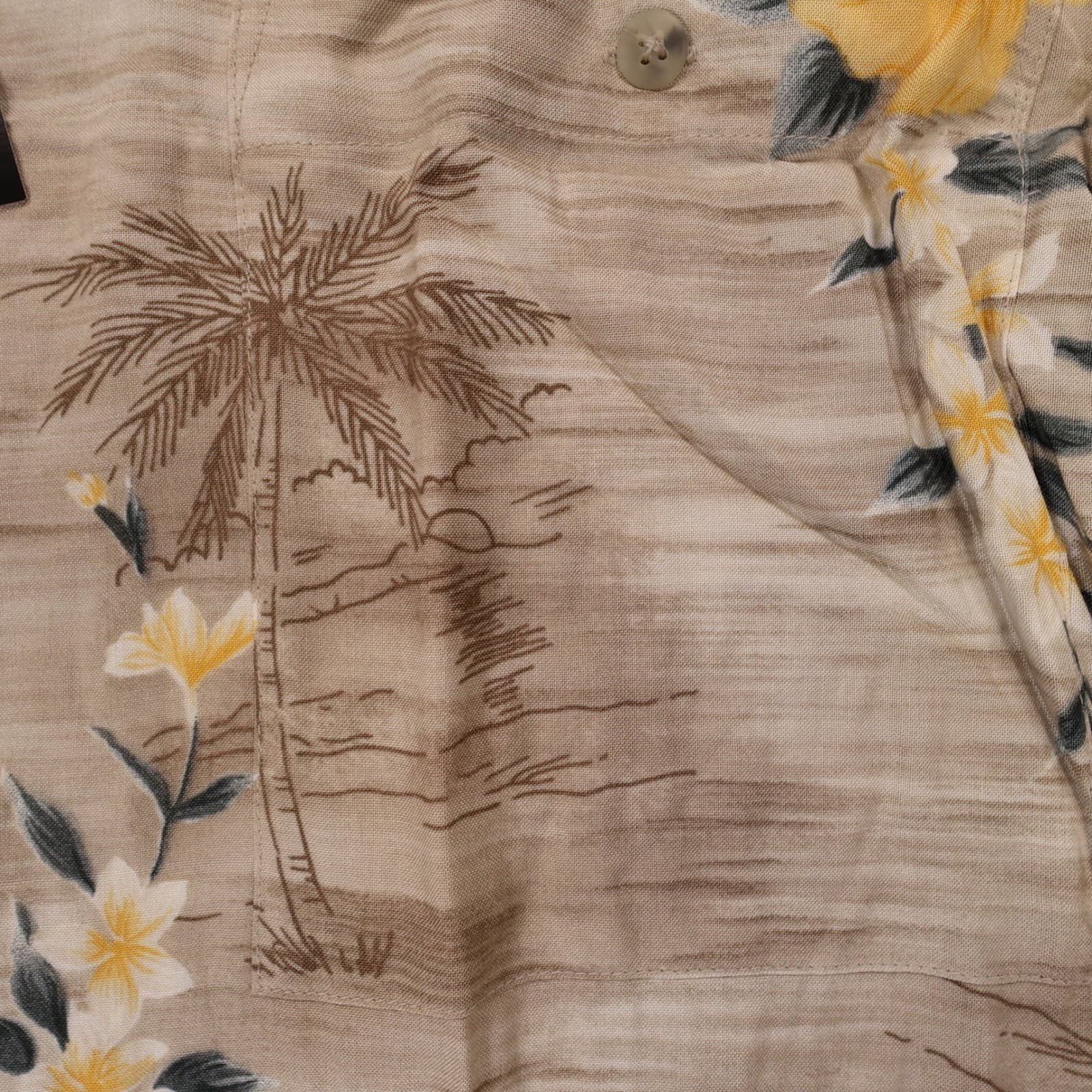 Pierre Cardin Sport Shirt Mens XL Tan New Tropical Floral Rayon Vintage - Thumbnail 6