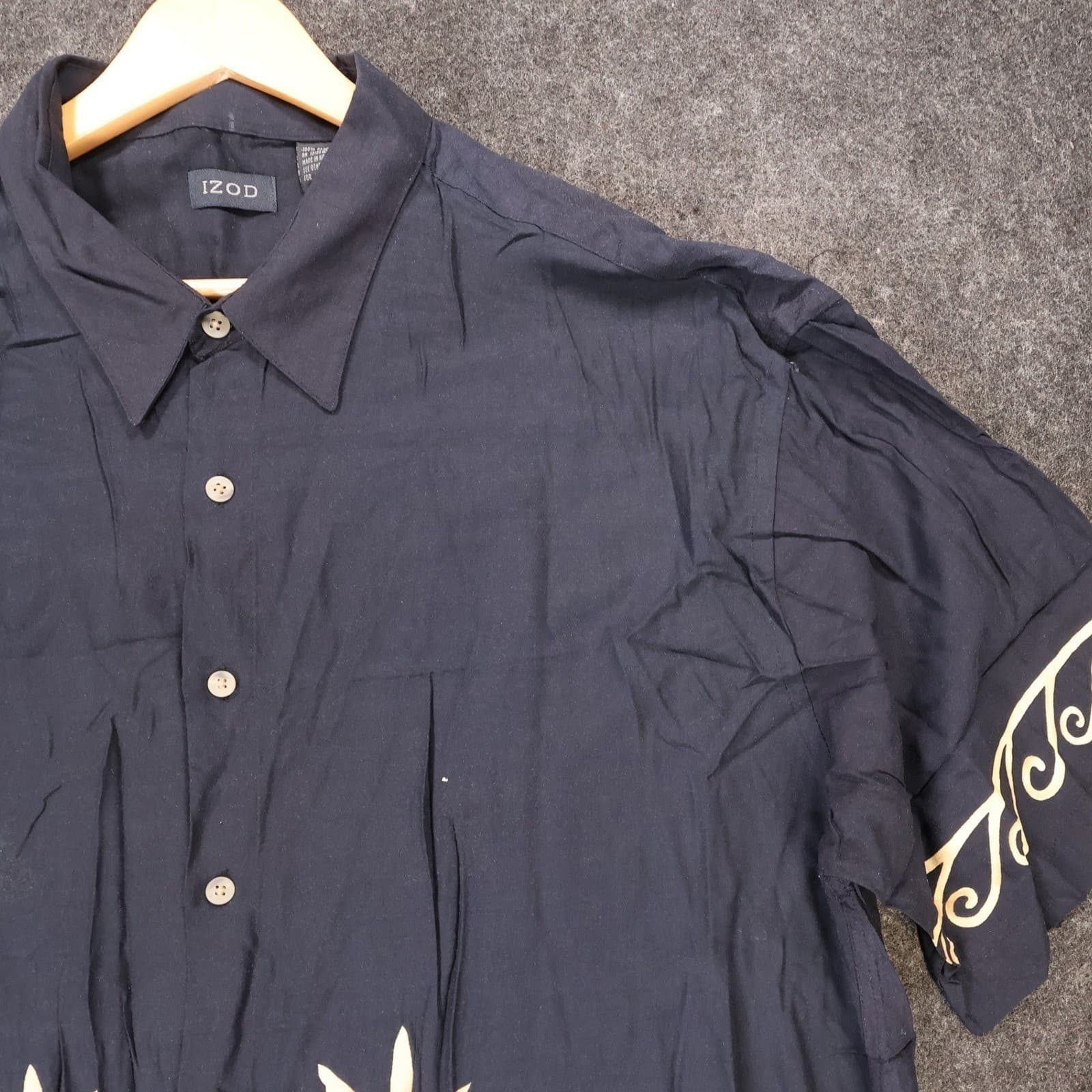 IZOD Button Front Shirt Mens XL Black Excellent Vintage Tropical Floral Rayon - Thumbnail 3