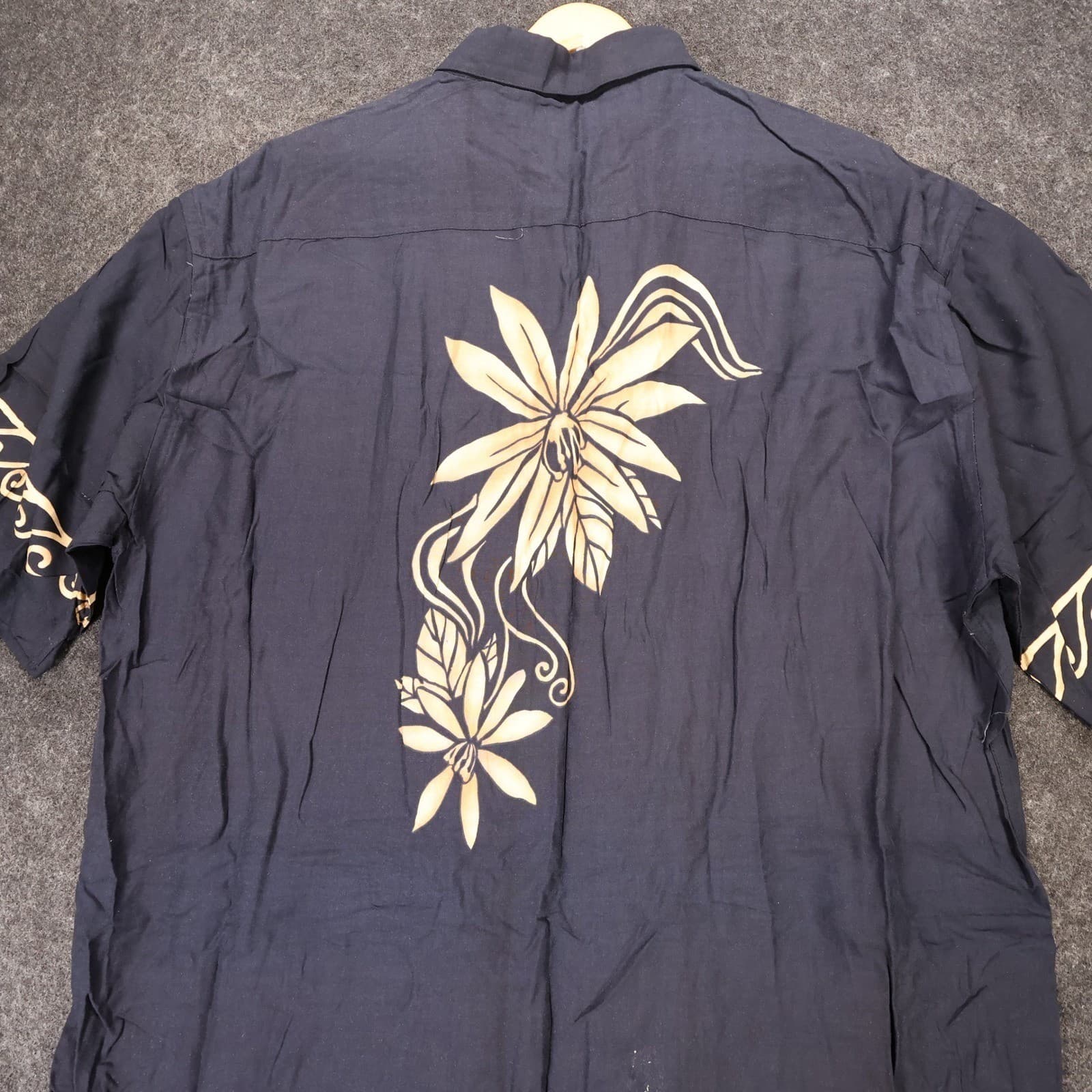IZOD Button Front Shirt Mens XL Black Excellent Vintage Tropical Floral Rayon - Thumbnail 5