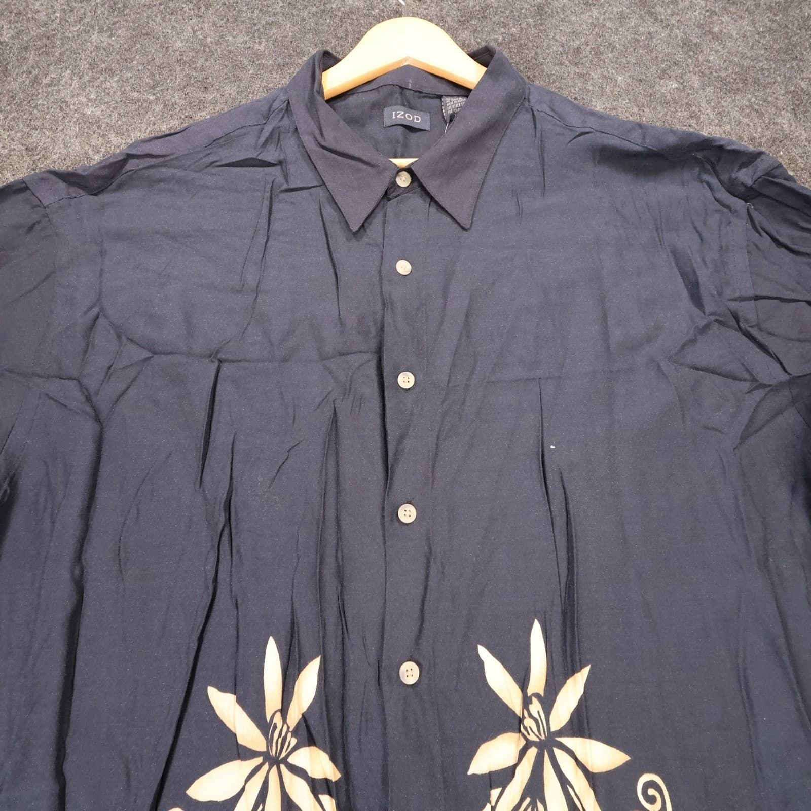 IZOD Button Front Shirt Mens XL Black Excellent Vintage Tropical Floral Rayon - Thumbnail 4