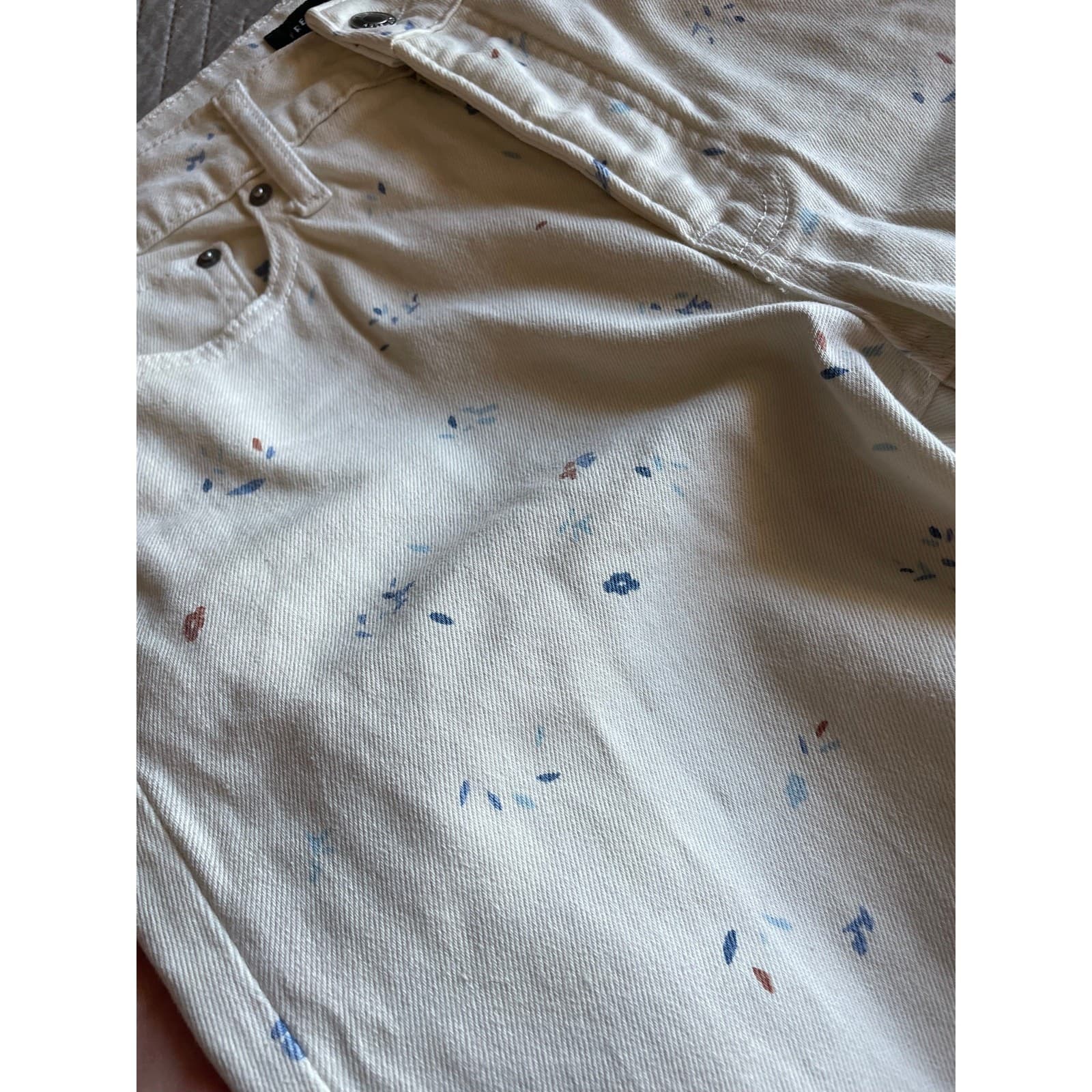 Free Assembly Womens Blue Floral White Jeans Size 4 - Thumbnail 3