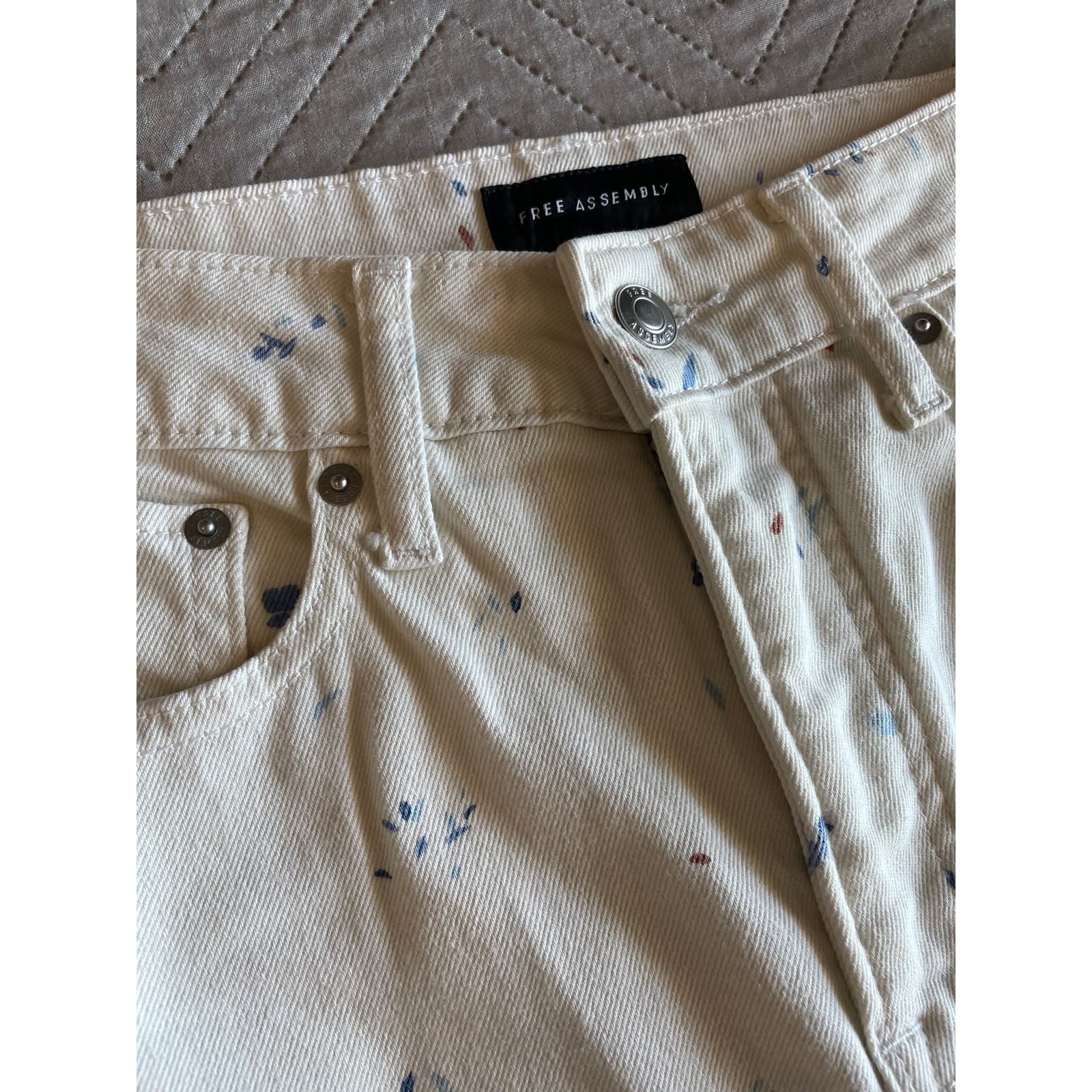Free Assembly Womens Blue Floral White Jeans Size 4 - Thumbnail 4
