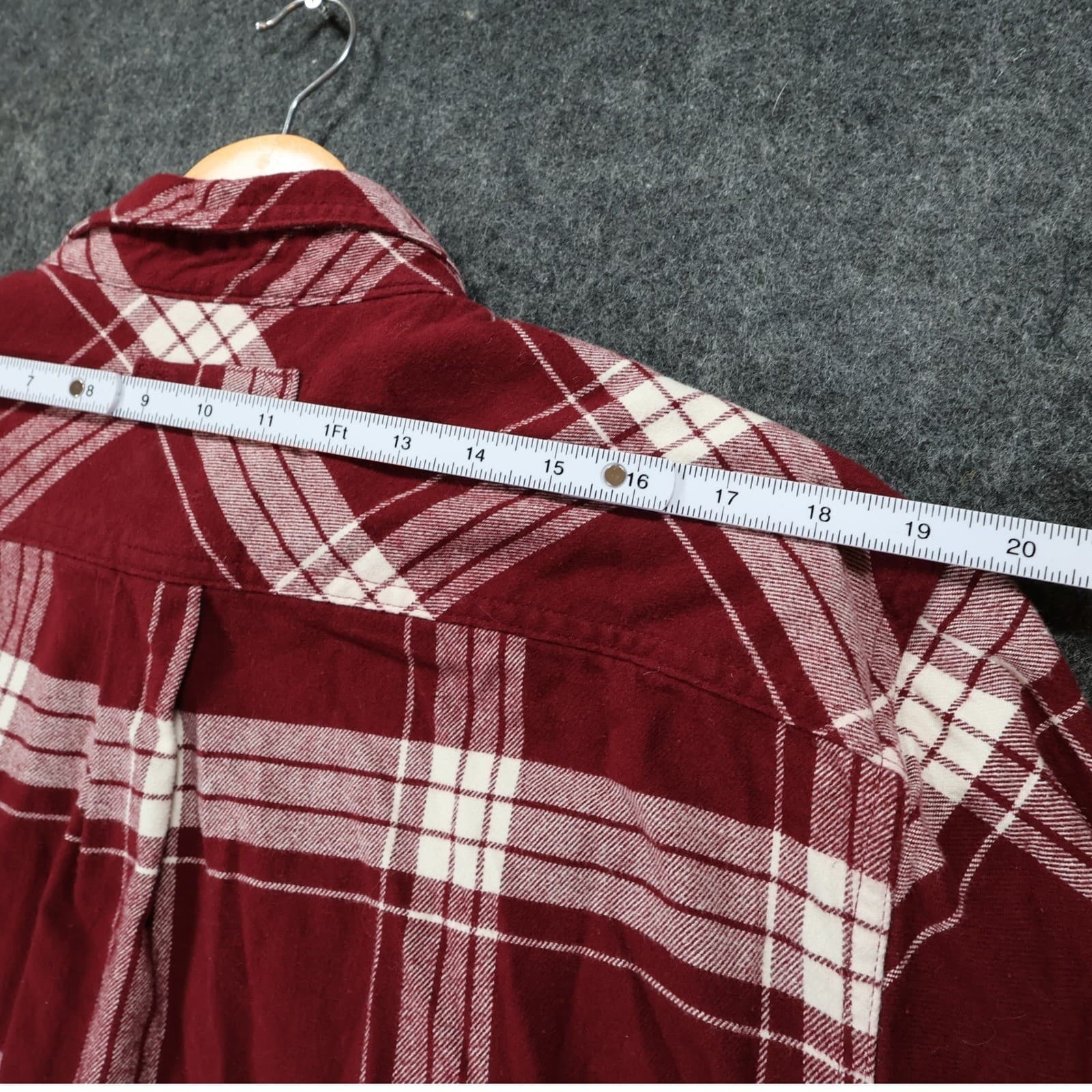 Legendary Whitetails Flannel Shirt Mens Large Maroon Excellent Plaid - Thumbnail 6