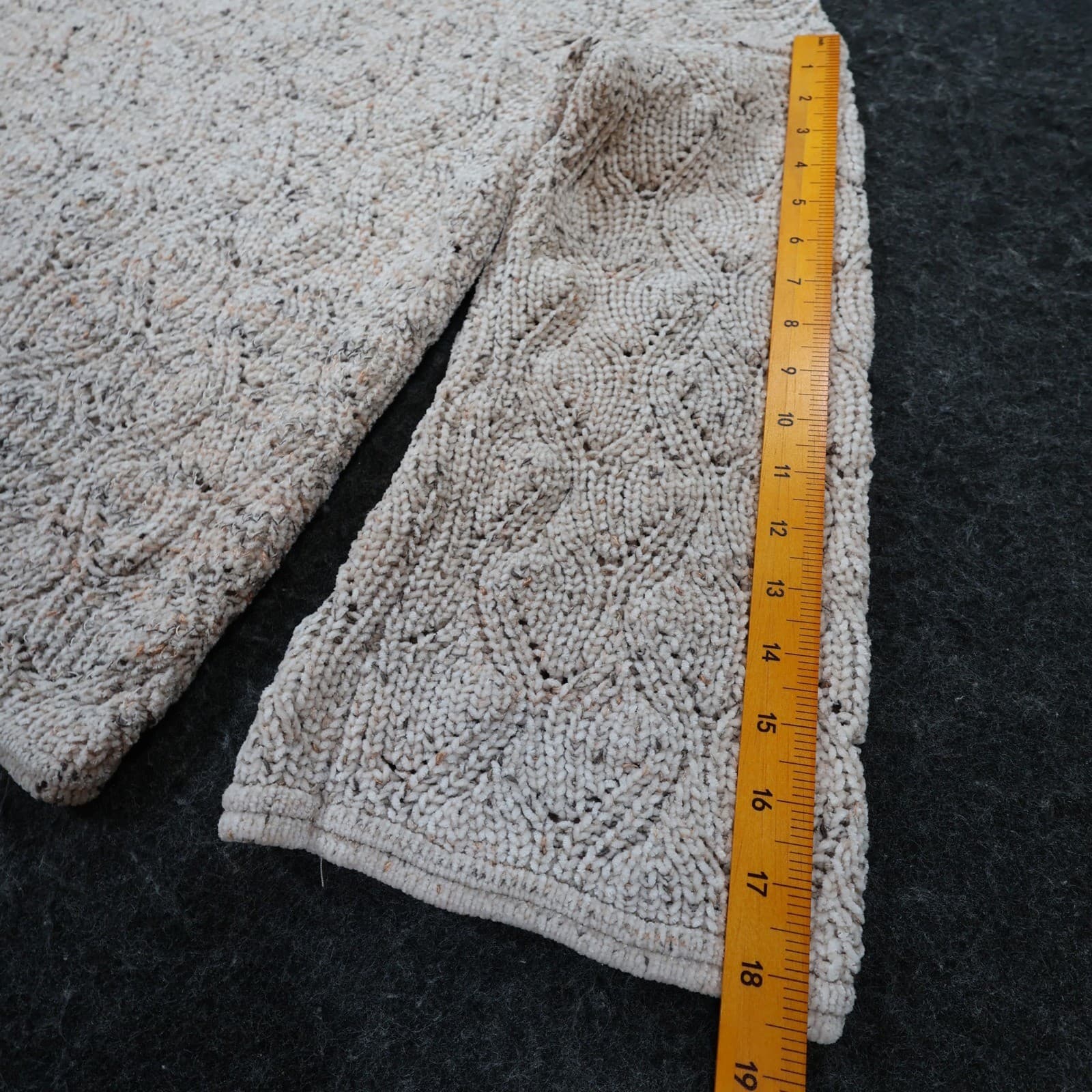 LC Lauren Conrad Sweater Womens XXL Beige Polyester Relaxed Bell Sleeve Textured - Thumbnail 3