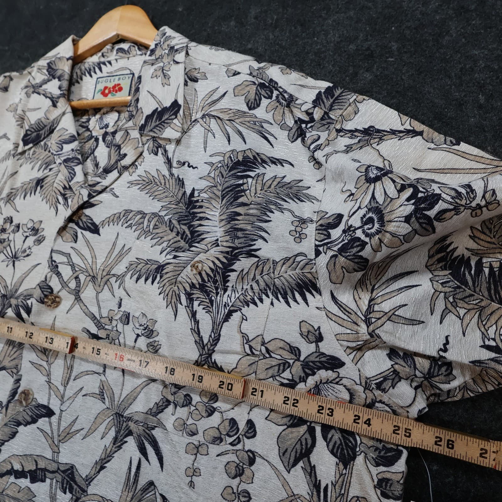 Bugle Boy Classics Button Up Shirt Mens XL Beige New Silk Rayon Tropical Floral - Thumbnail 3