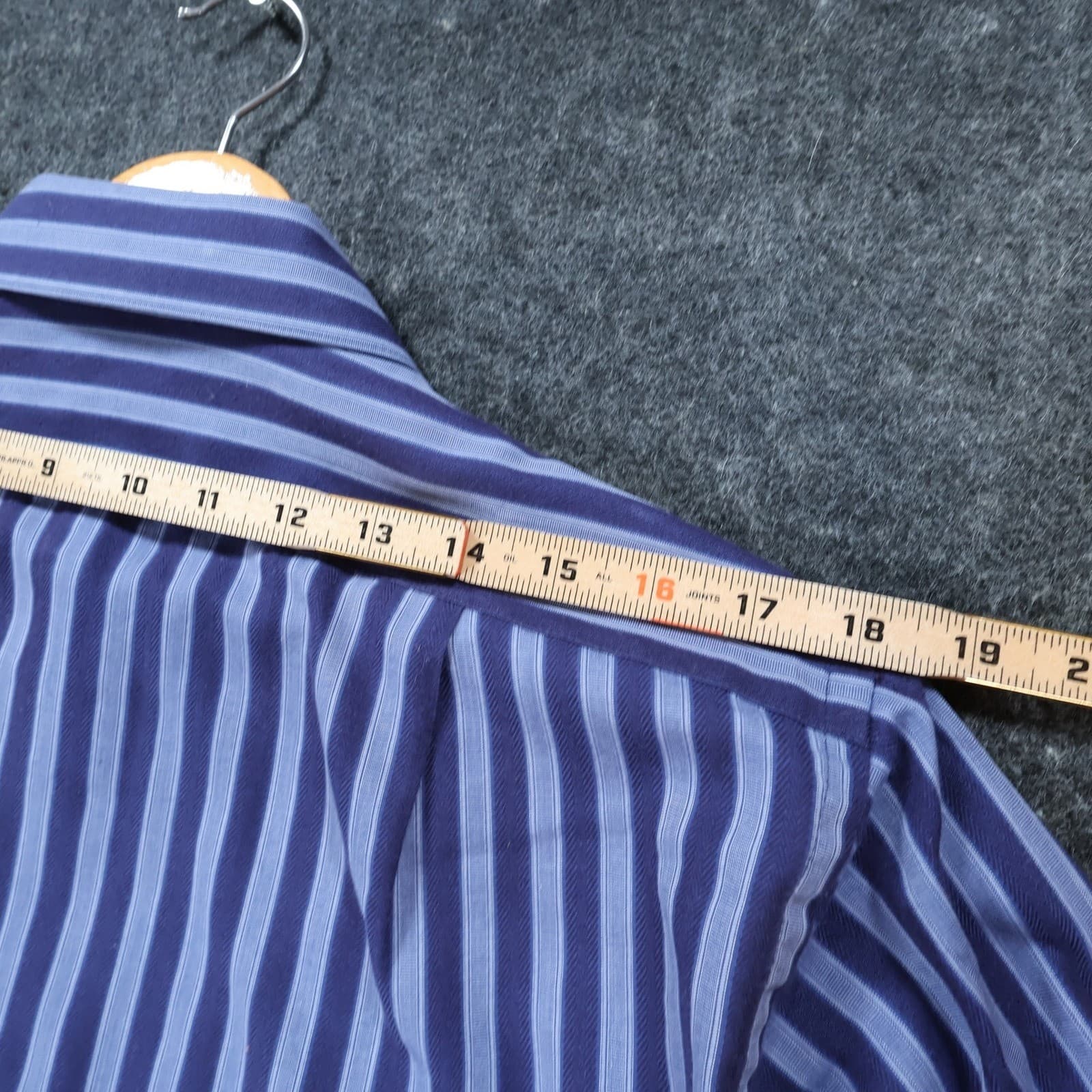Van Heusen Button Down Mens 15 32/33 Excellent Striped Broadcloth Wrinkle Free - Thumbnail 7