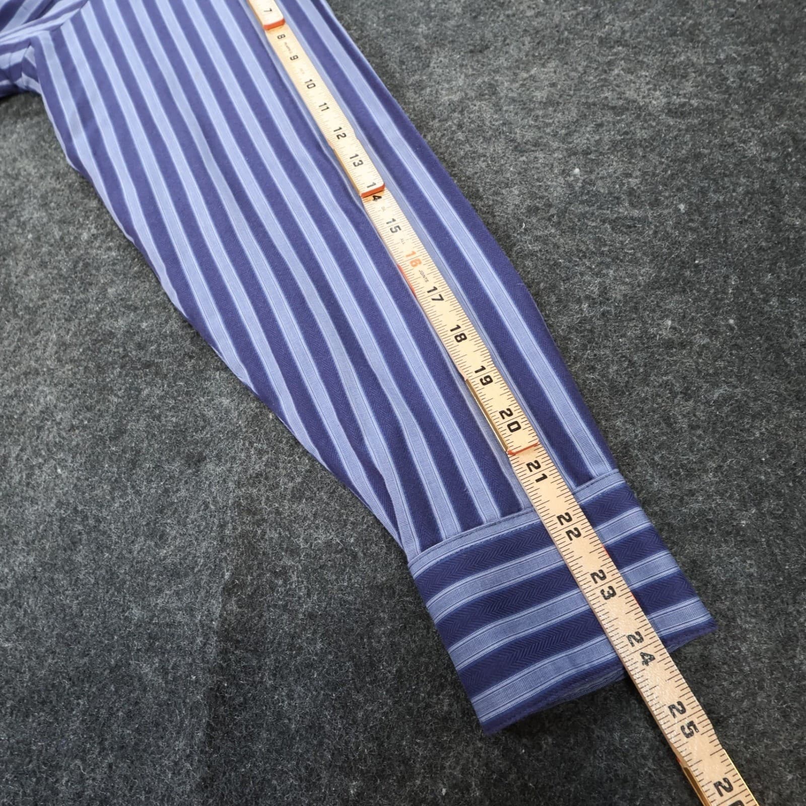 Van Heusen Button Down Mens 15 32/33 Excellent Striped Broadcloth Wrinkle Free - Thumbnail 5