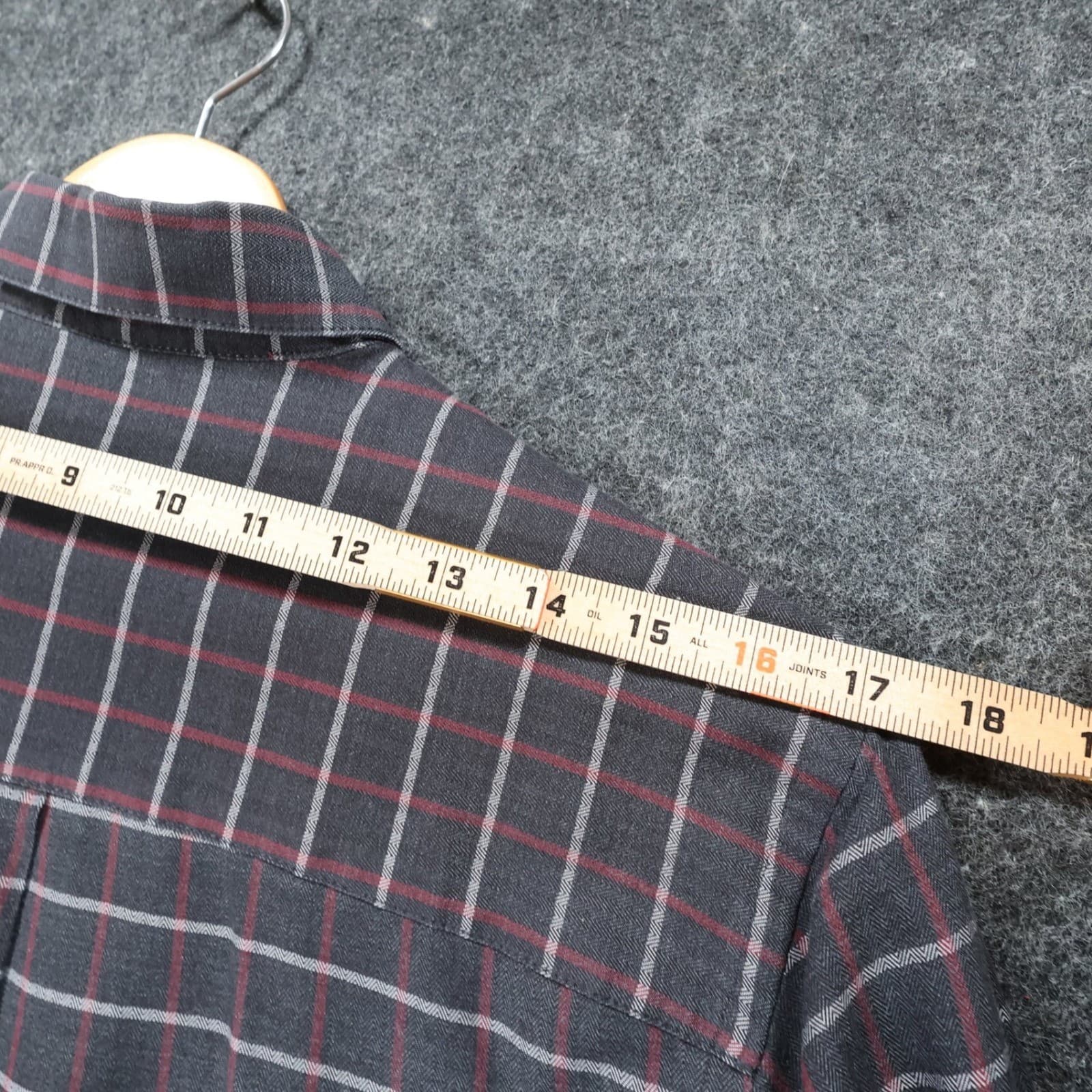 Van Heusen Button Down Mens S Grey Excellent Plaid Wrinkle Free - Thumbnail 7