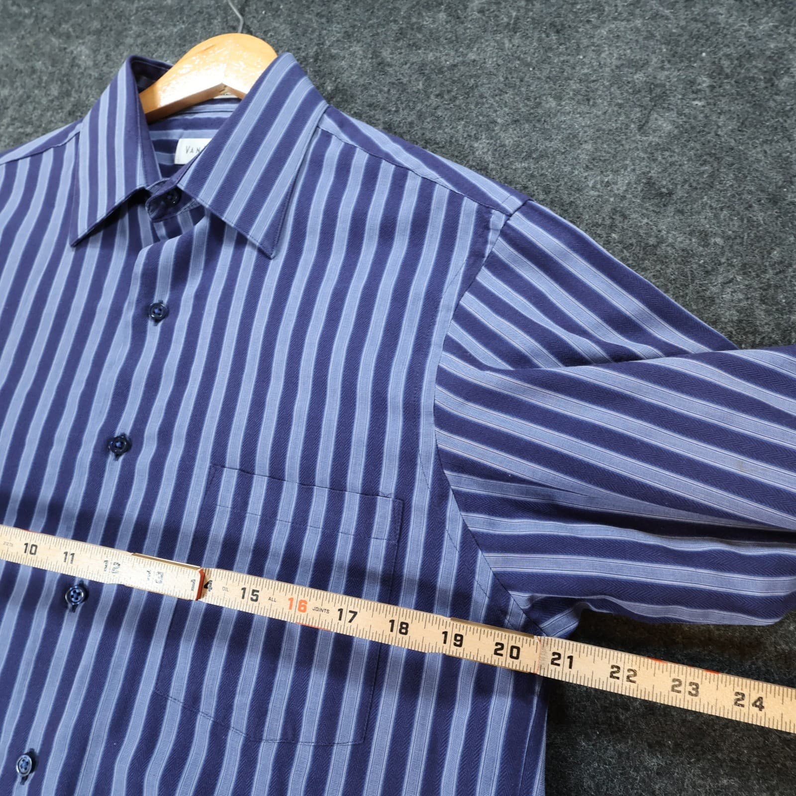 Van Heusen Button Down Mens 15 32/33 Excellent Striped Broadcloth Wrinkle Free - Thumbnail 4