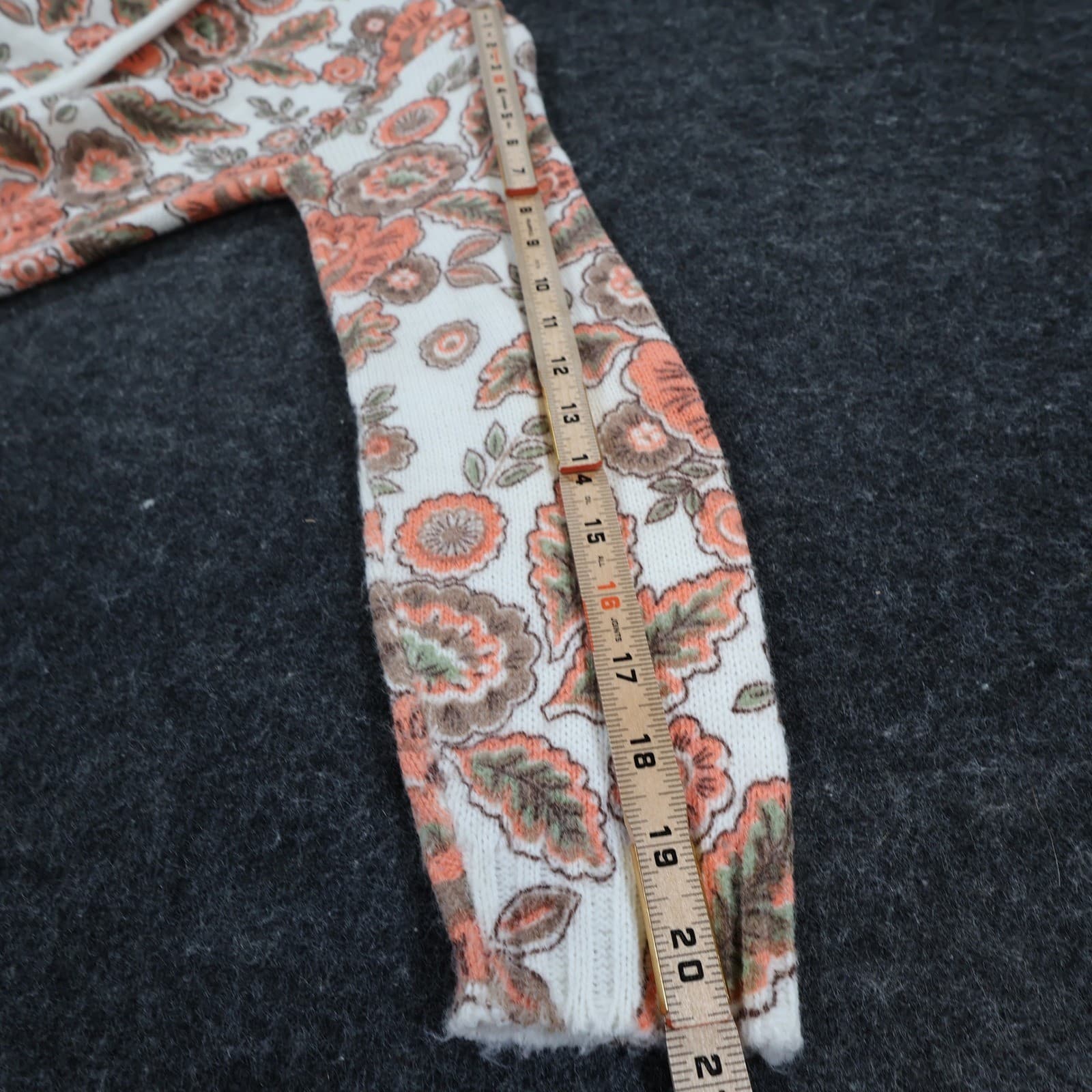 Miss Sue Cardigan Sweater Womens Medium White Orange Floral Orlon Vintage - Thumbnail 4