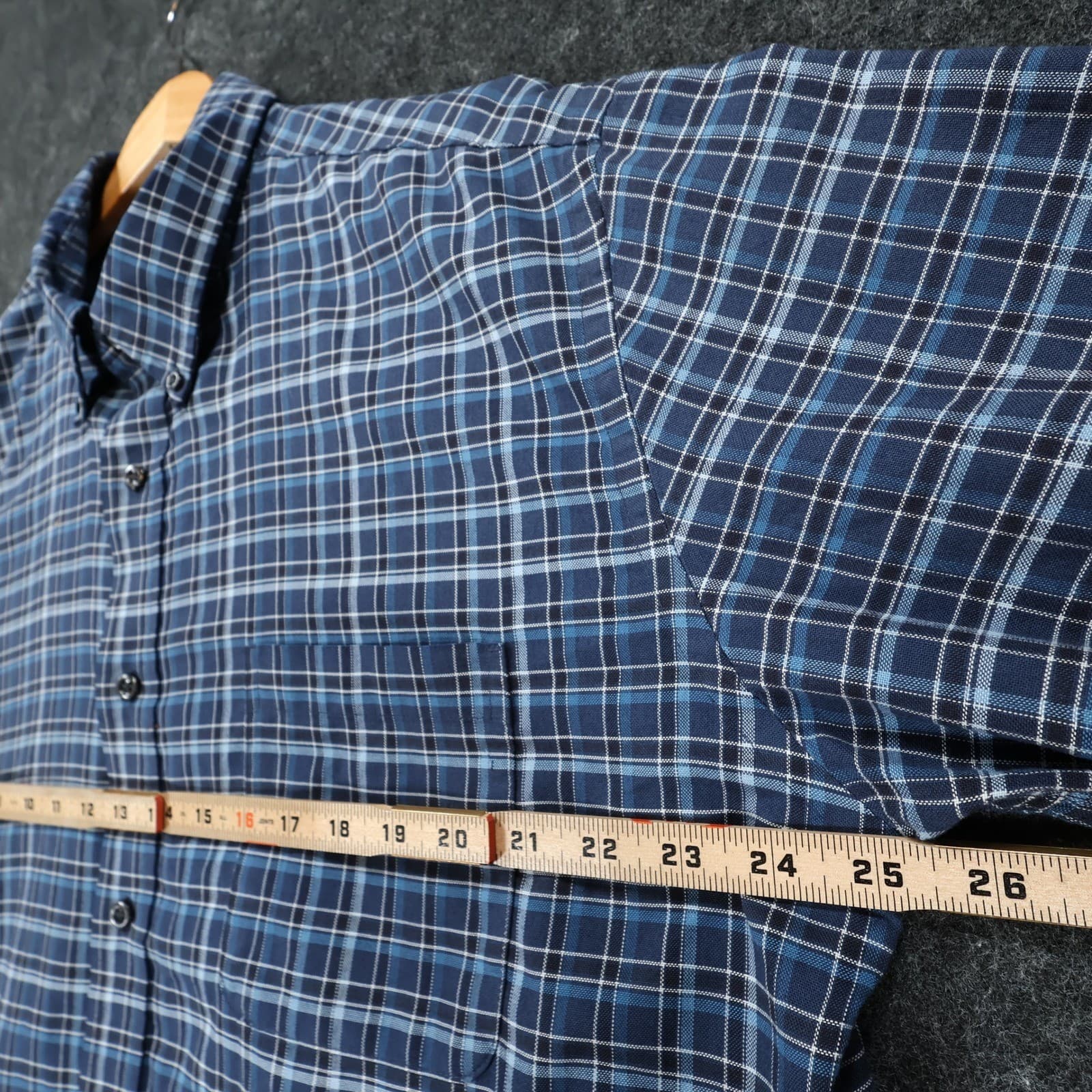 St Johns Bay Button Down Mens XL Blue Excellent Plaid Iron Free - Thumbnail 3