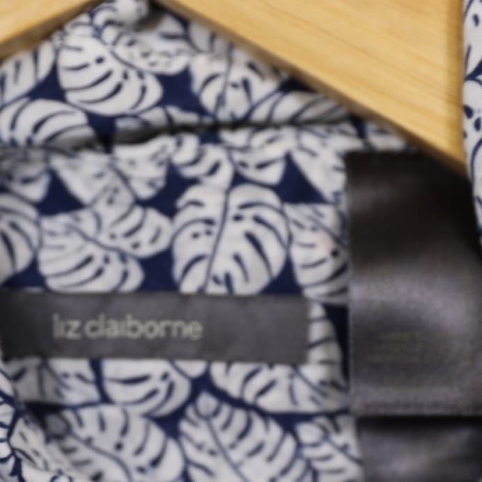 Liz Claiborne Womens Button Down Shirt Long Sleeve Tropical Leaf Print Size M - Thumbnail 7