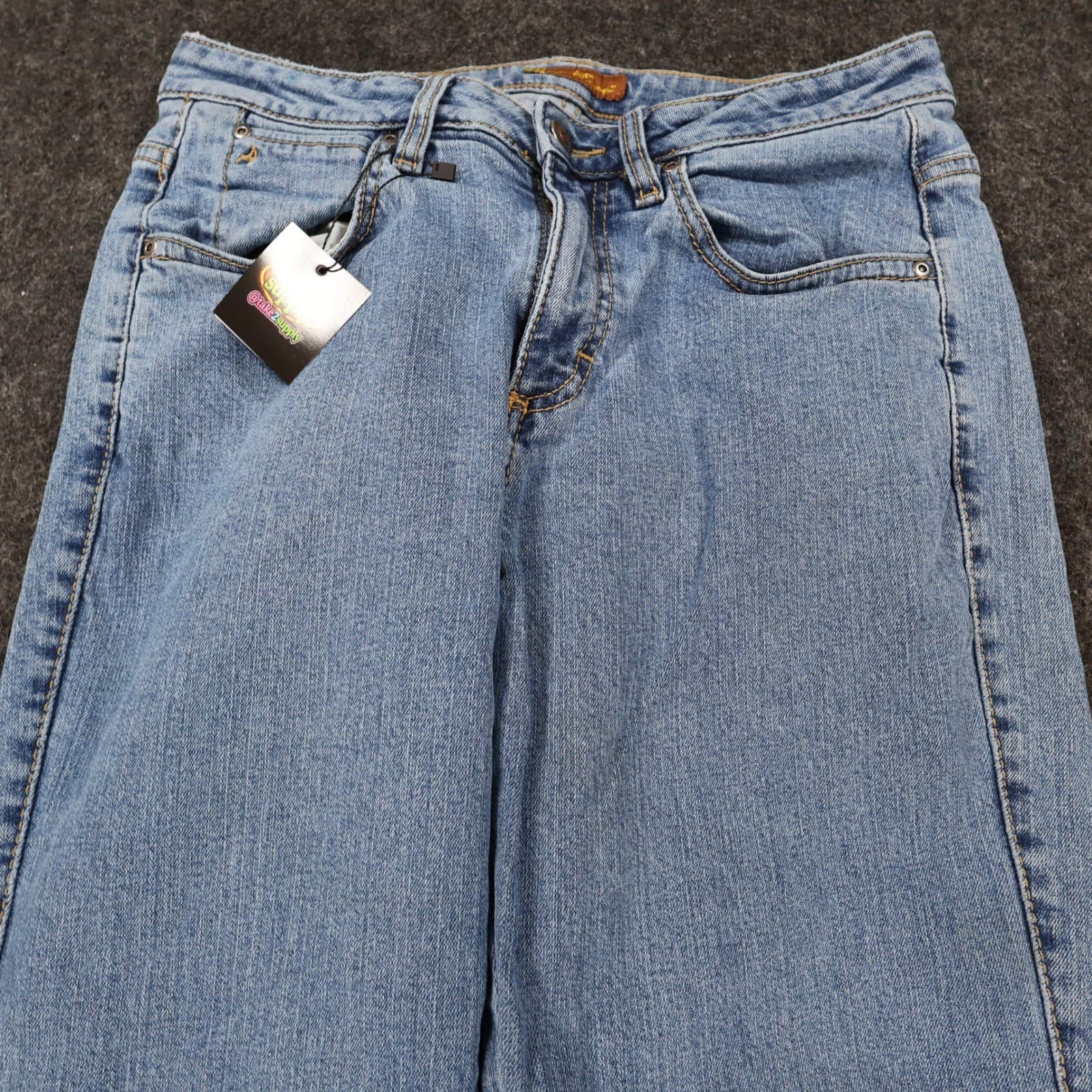 Aura from the Women at Wrangler Jeans Womens 8 Light Blue Excellent Straight Leg - Thumbnail 9