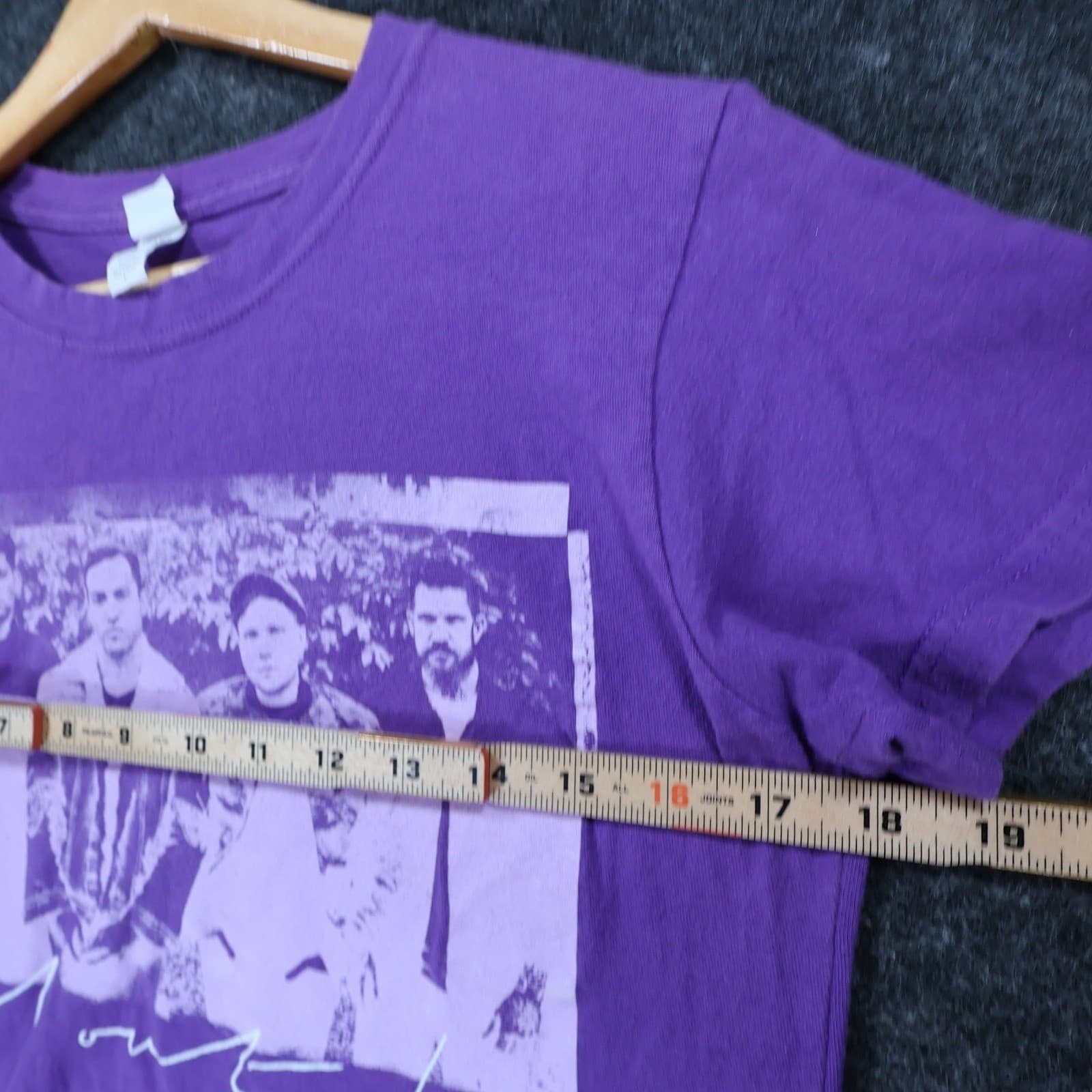 Fall Out Boy Band Tee Womens Large Purple Excellent Graphic Print Short Sleeve - Thumbnail 4