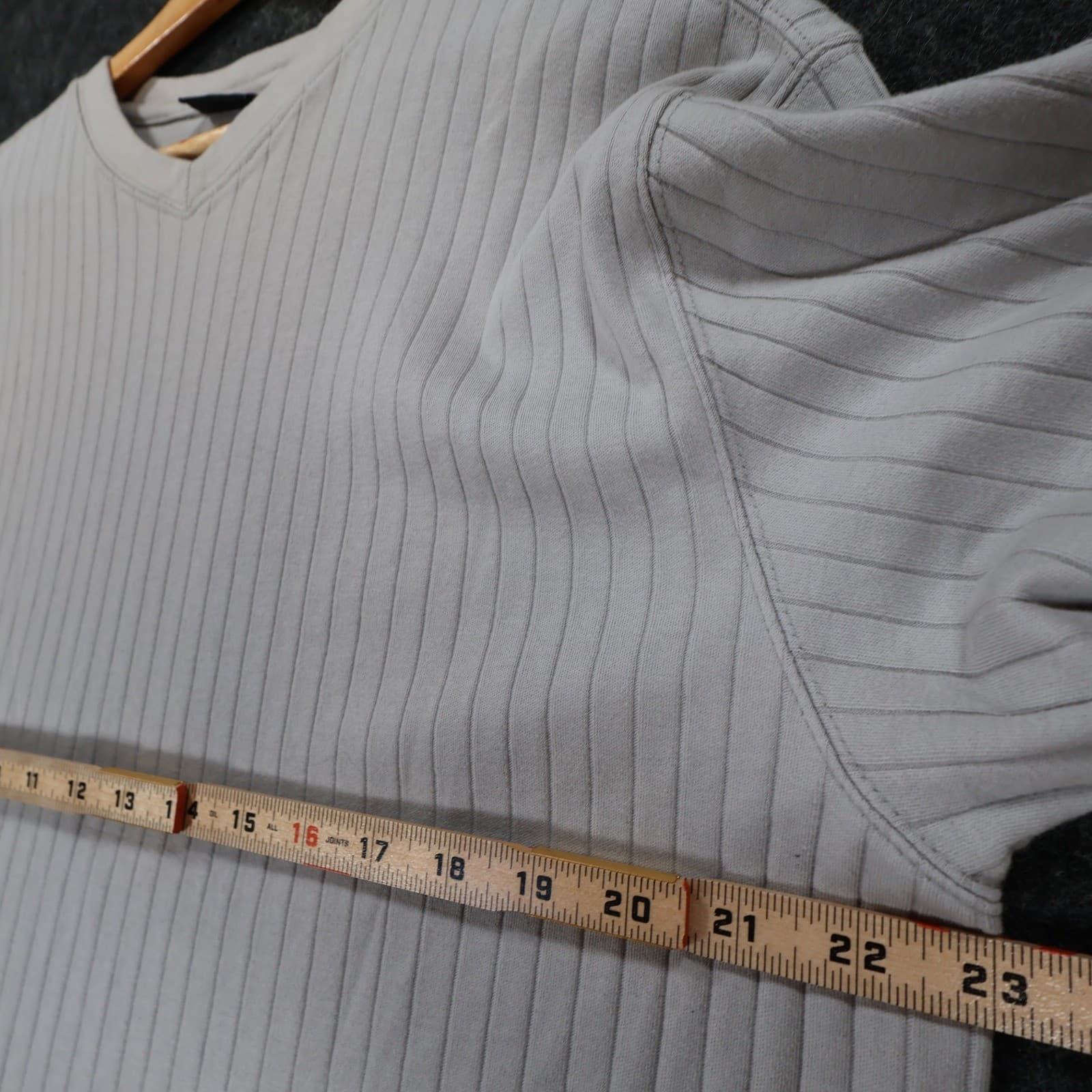 George V Neck T Shirt Mens XL Silver Excellent Ribbed Cotton Short Sleeve - Thumbnail 4