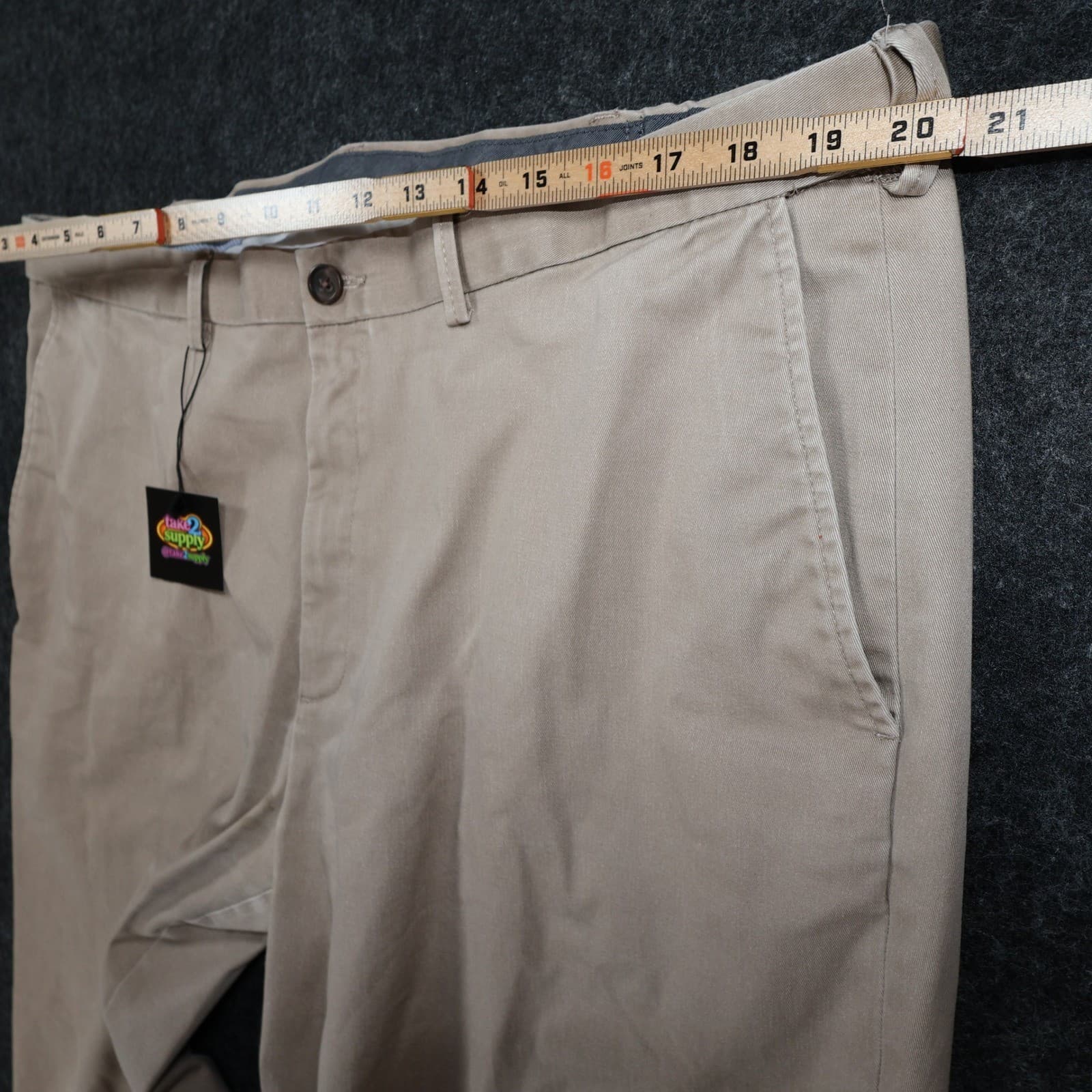 Haggar Premium No Iron Khaki Mens 42x30 Tan Excellent Classic Fit Stretch - Thumbnail 6