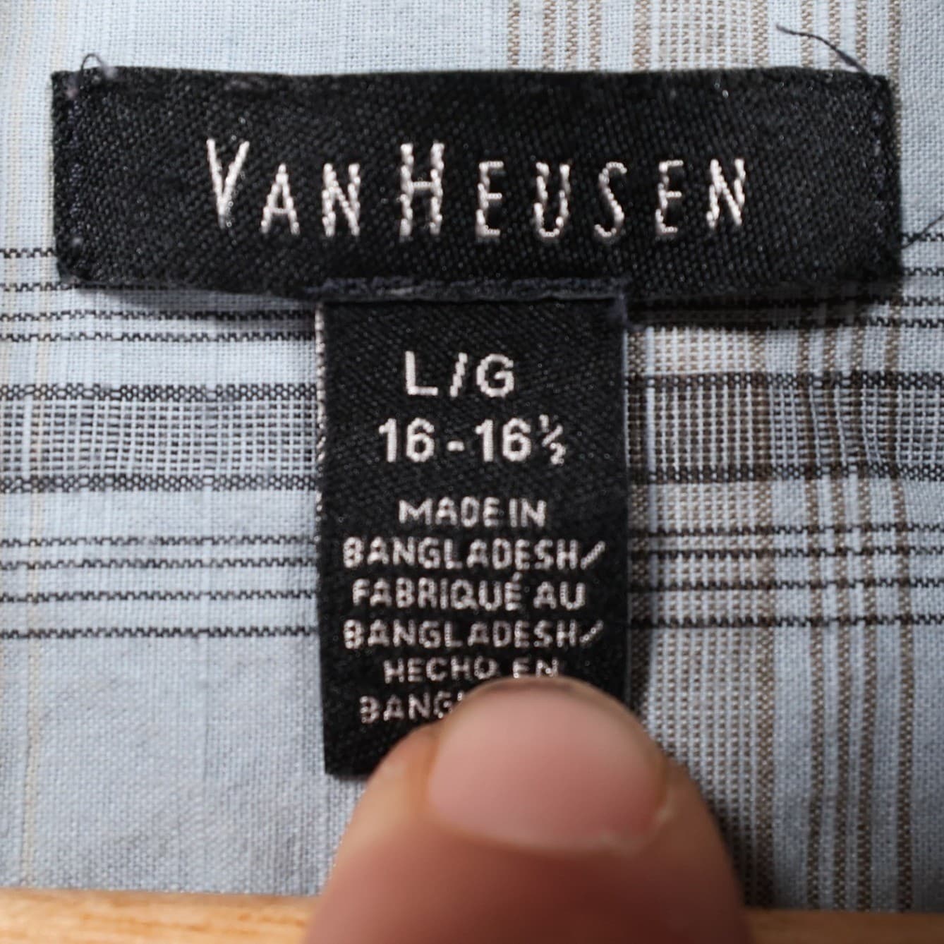Van Heusen Button Up Mens Large Blue Excellent Plaid Short Sleeve - Thumbnail 7