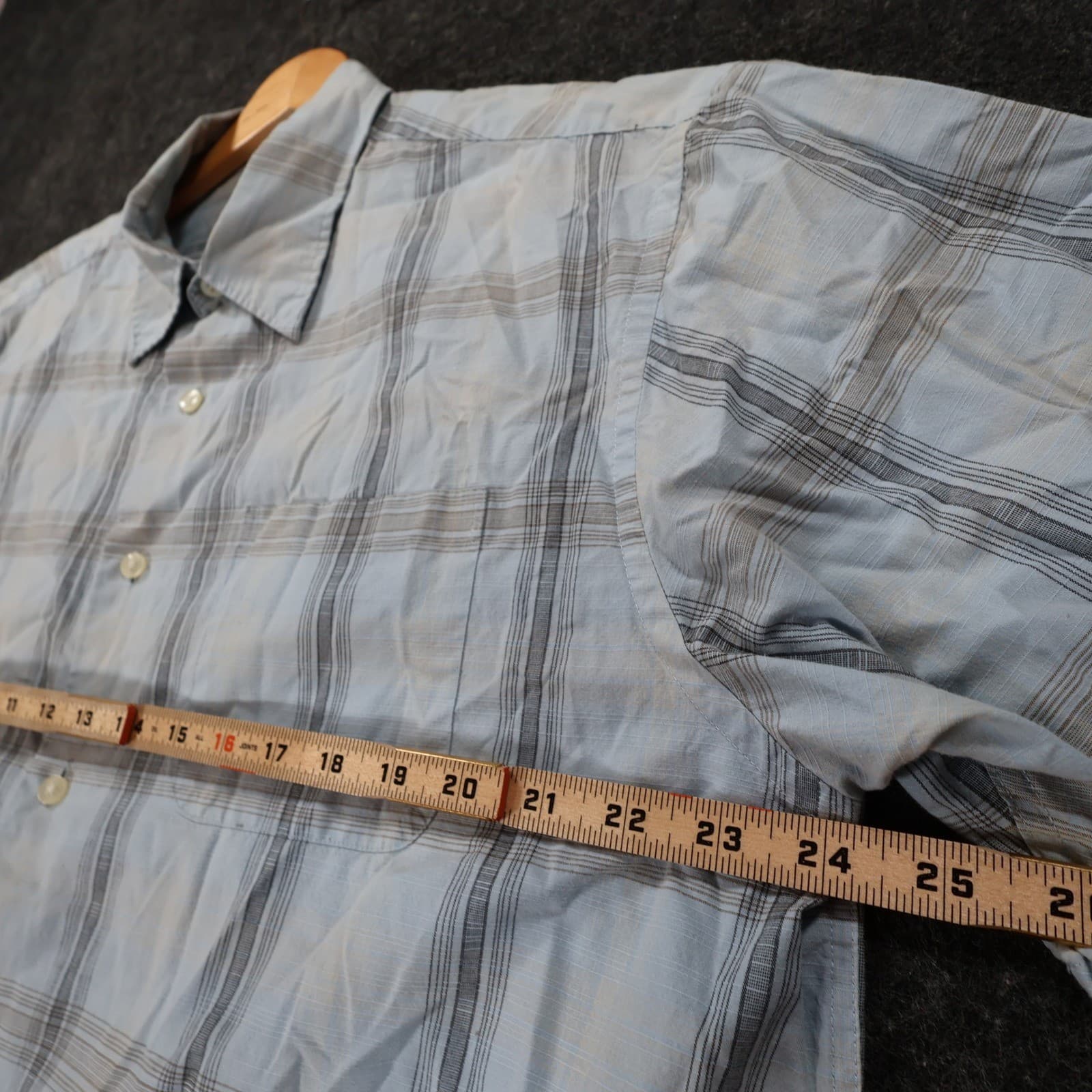 Van Heusen Button Up Mens Large Blue Excellent Plaid Short Sleeve - Thumbnail 3