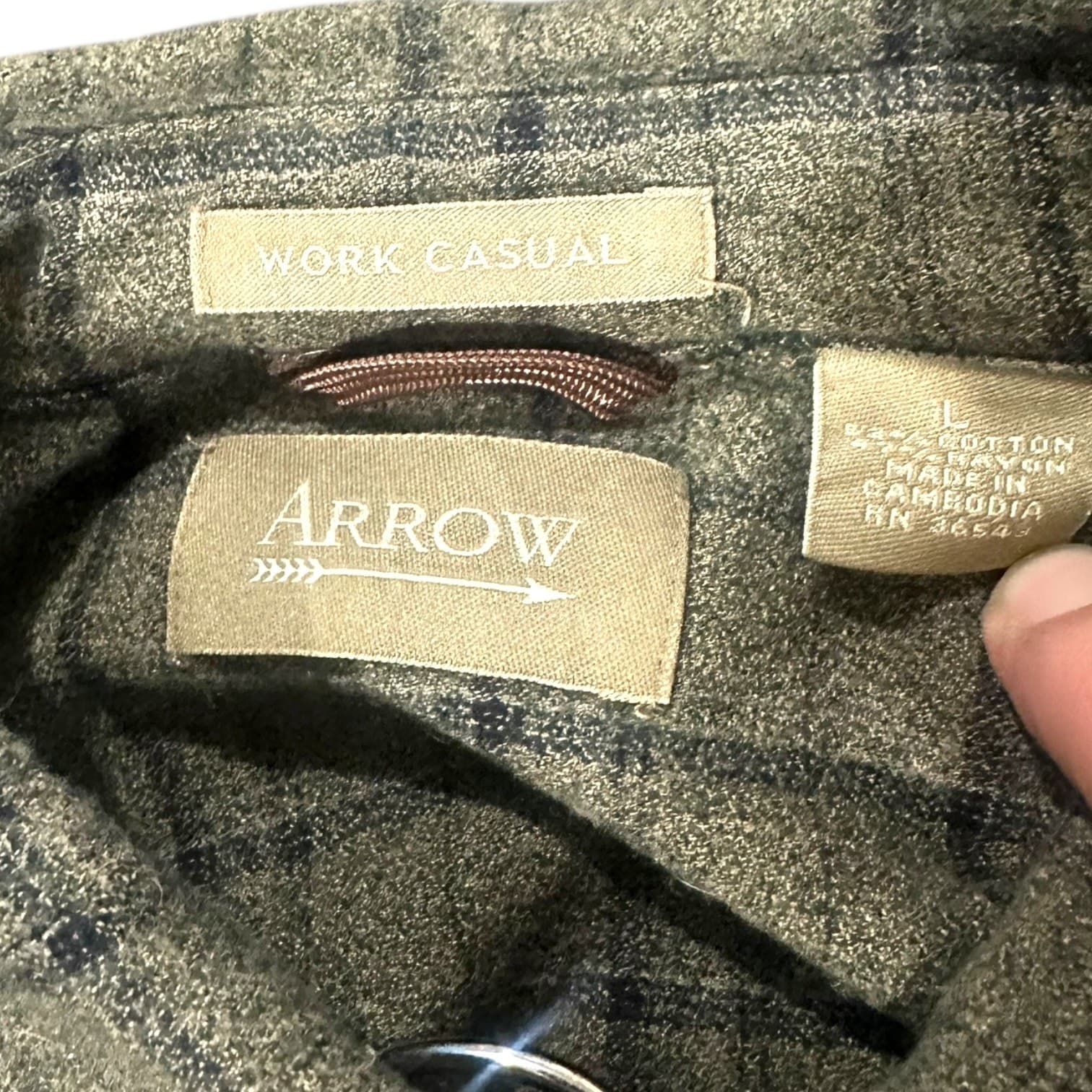 Arrow Men's L Olive Green Grid Plaid Flannel Button Up Shirt Work Casual - Thumbnail 7