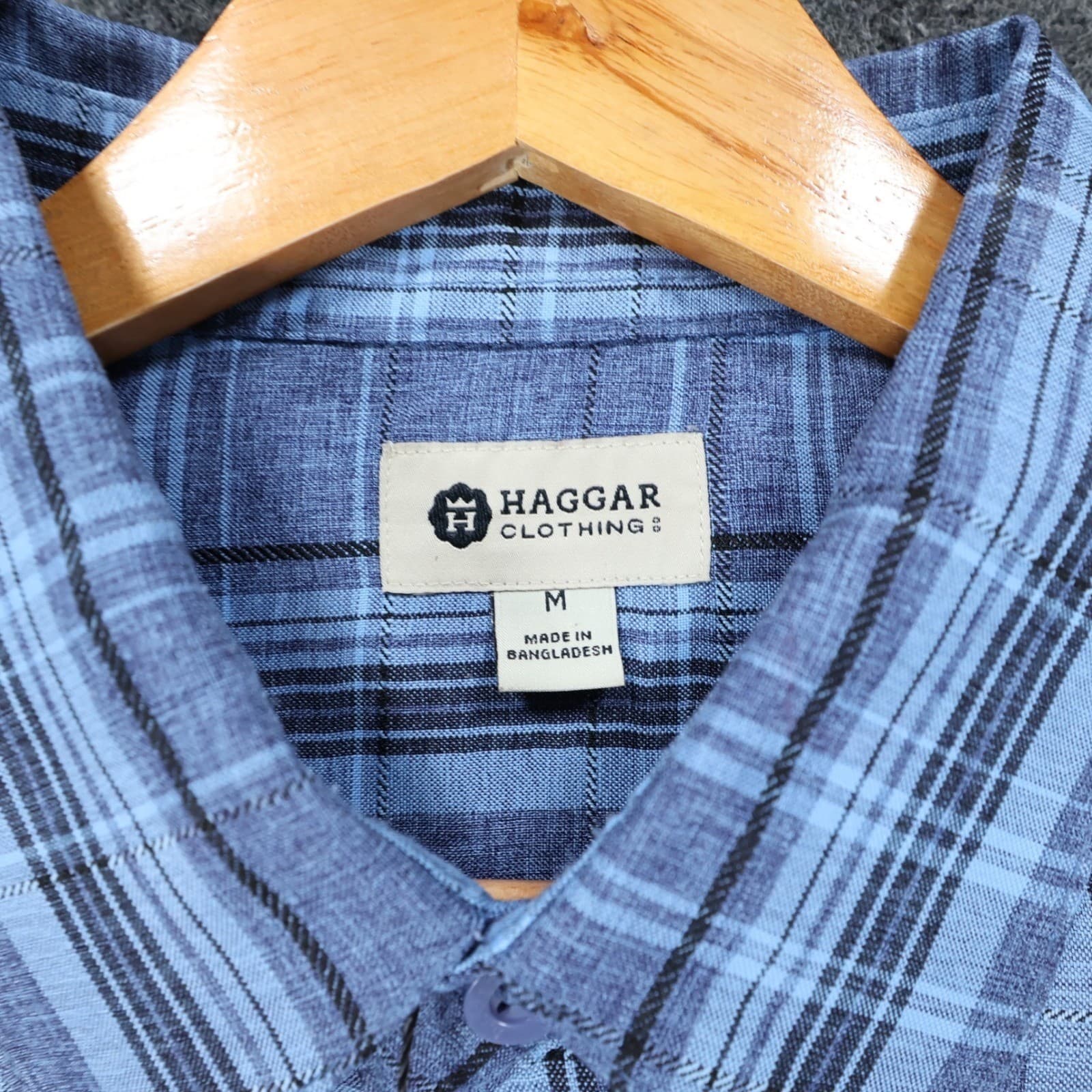 Haggar Button Up Shirt Mens Medium Blue Excellent Plaid Short Sleeve Polyester - Thumbnail 7