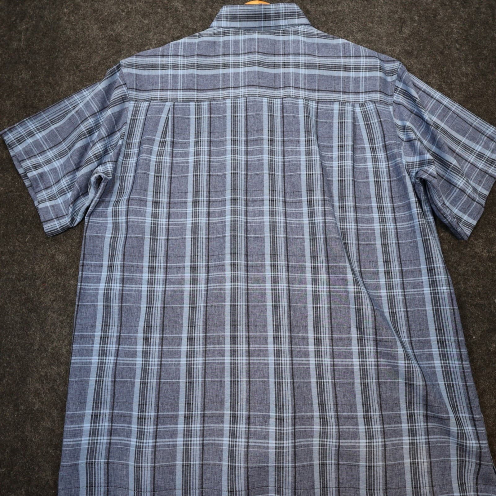 Haggar Button Up Shirt Mens Medium Blue Excellent Plaid Short Sleeve Polyester - Thumbnail 10
