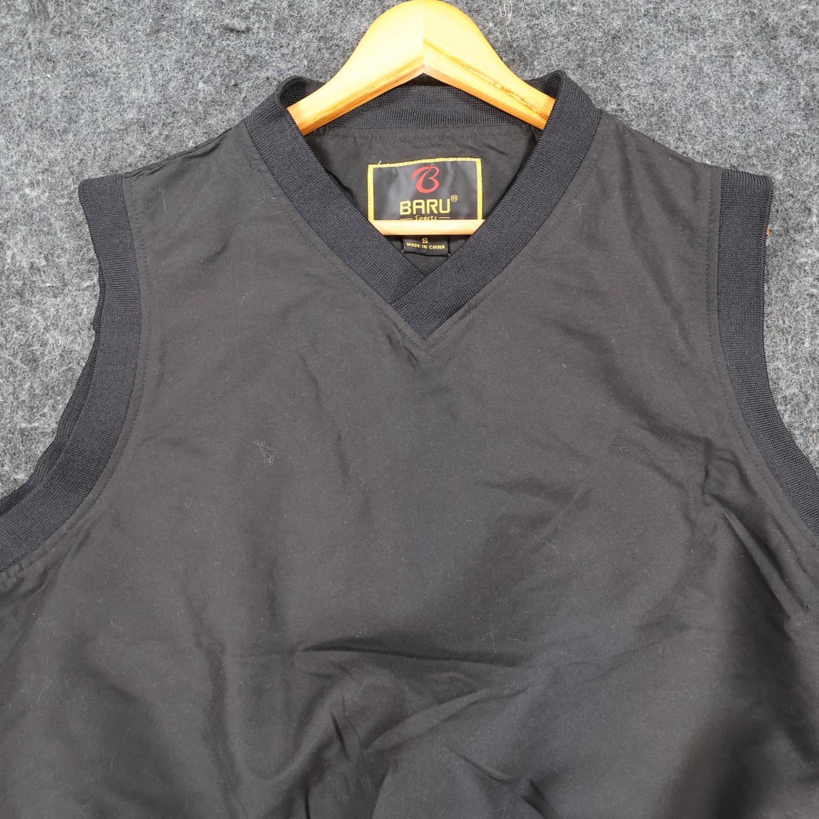 Baru Sports Vest Mens Small Black Synthetic V-Neck Golf Windbreaker Layer - Thumbnail 3