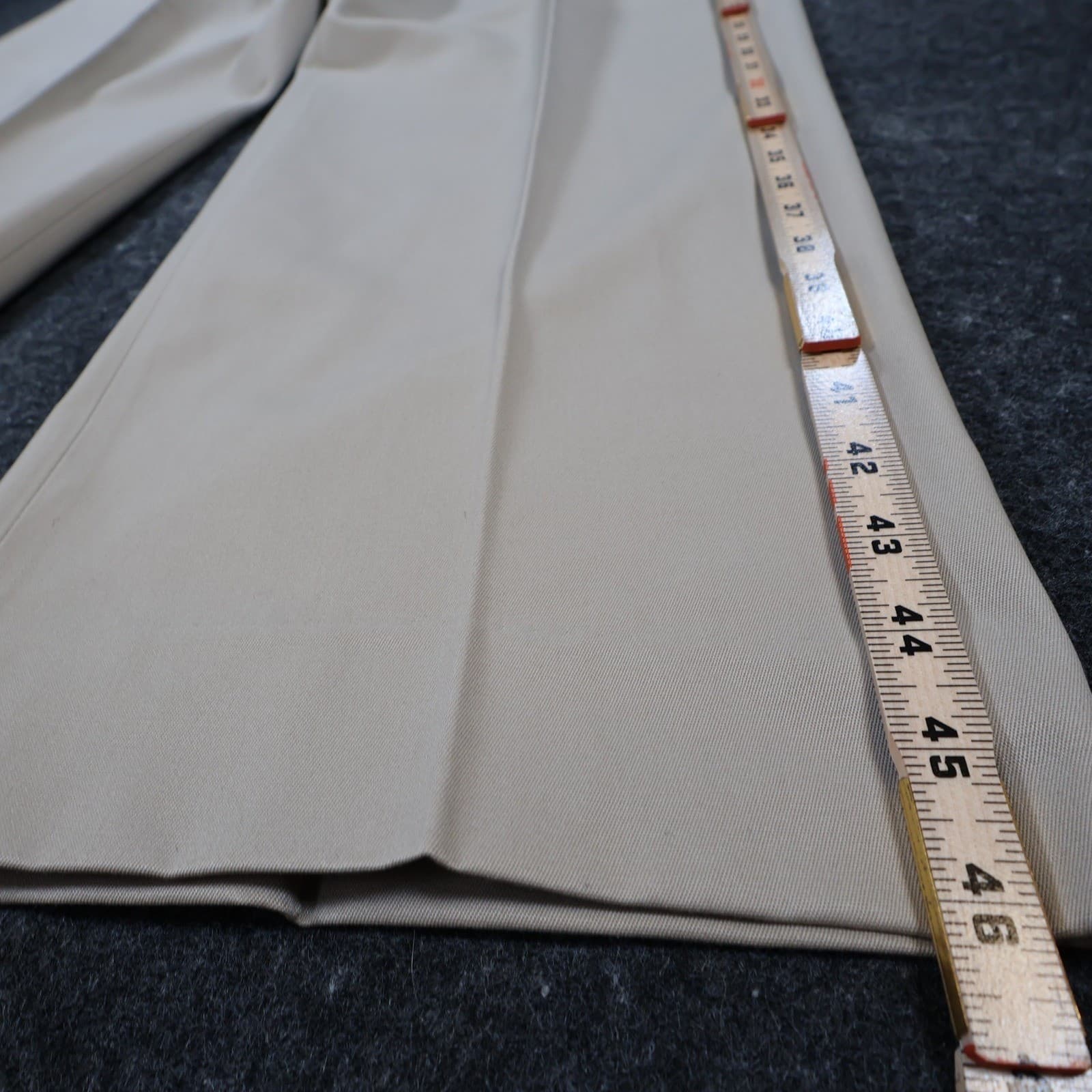 Lands End Chinos Mens 44 Long Beige Excellent Pleated Twill - Thumbnail 3
