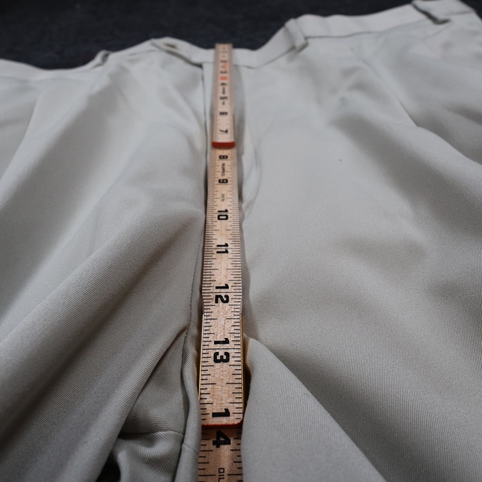 Roundtree & Yorke Dress Pants Mens 44x34 Beige Excellent Pleated Easy Care - Thumbnail 5