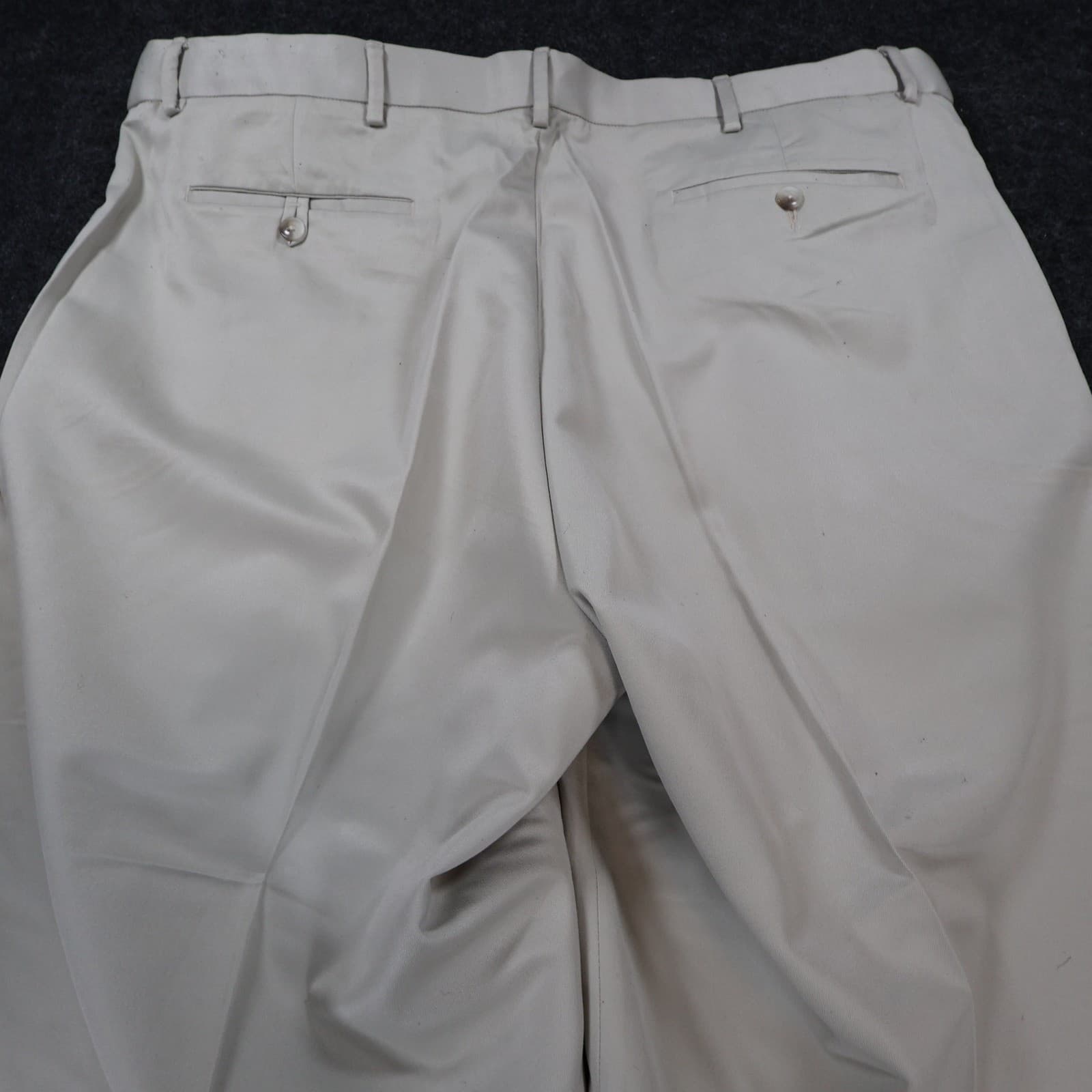 Roundtree & Yorke Dress Pants Mens 44x34 Beige Excellent Pleated Easy Care - Thumbnail 11