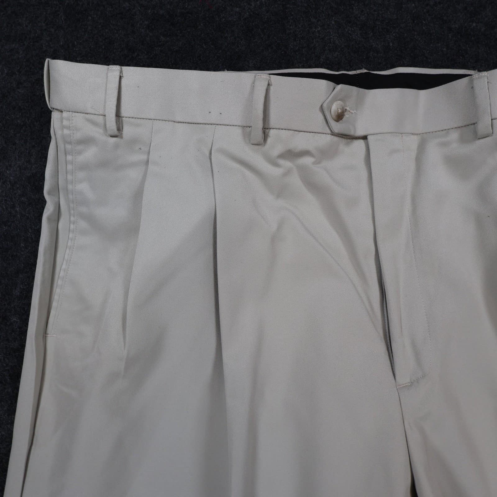 Roundtree & Yorke Dress Pants Mens 44x34 Beige Excellent Pleated Easy Care - Thumbnail 8