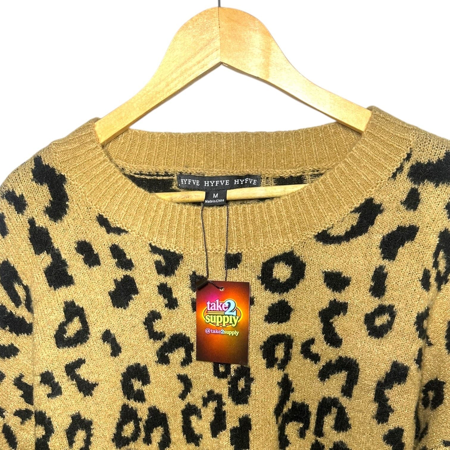 HYFVE Women's Size M Tan Black Leopard Print Knit Crew Neck Sweater Pullover - Thumbnail 6