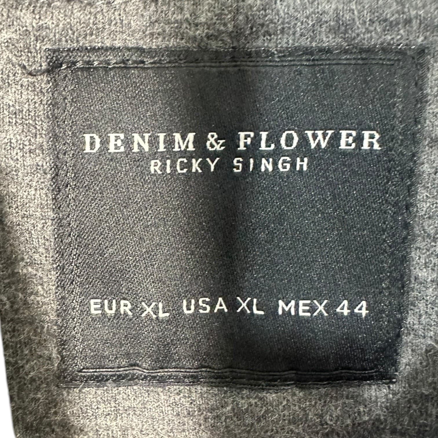 Denim & Flower Men’s XL Gray Black Short-Sleeve Polo - Thumbnail 3