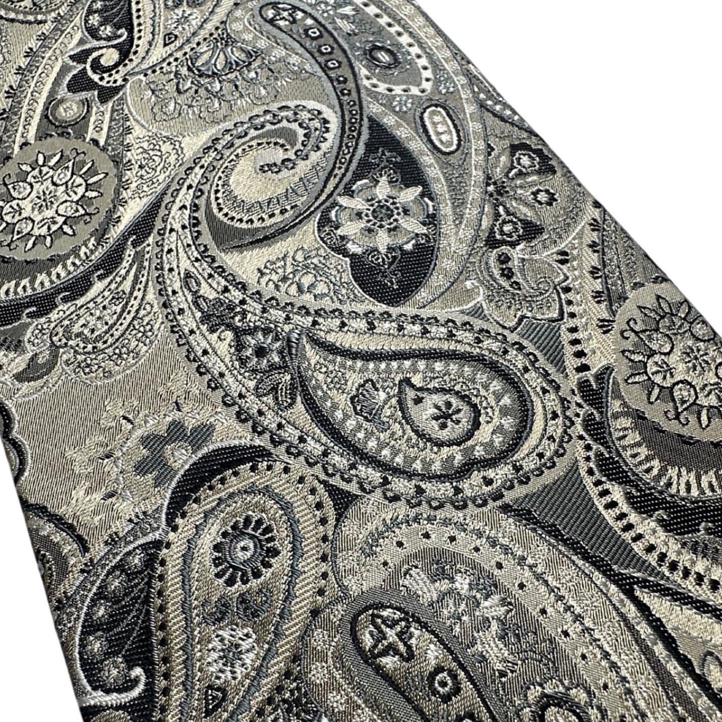 Nubio Collezione Esclusivo Mens Silk Tie Silver Grey Black Paisley Jacquard - Thumbnail 4