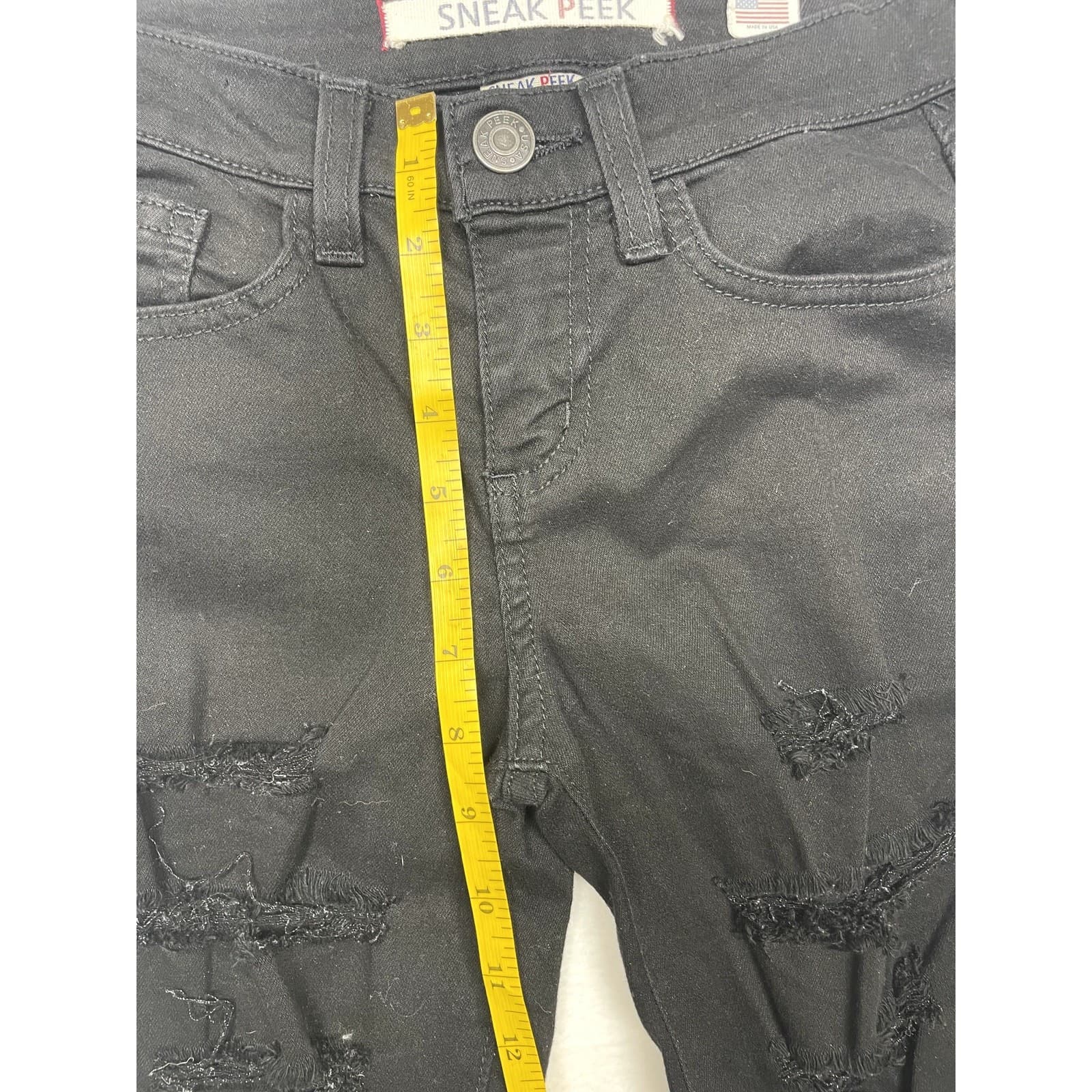 Sneak Peek Women's Size 1 Black Ripped Skinny Jeans | Distressed Denim USA - Thumbnail 7