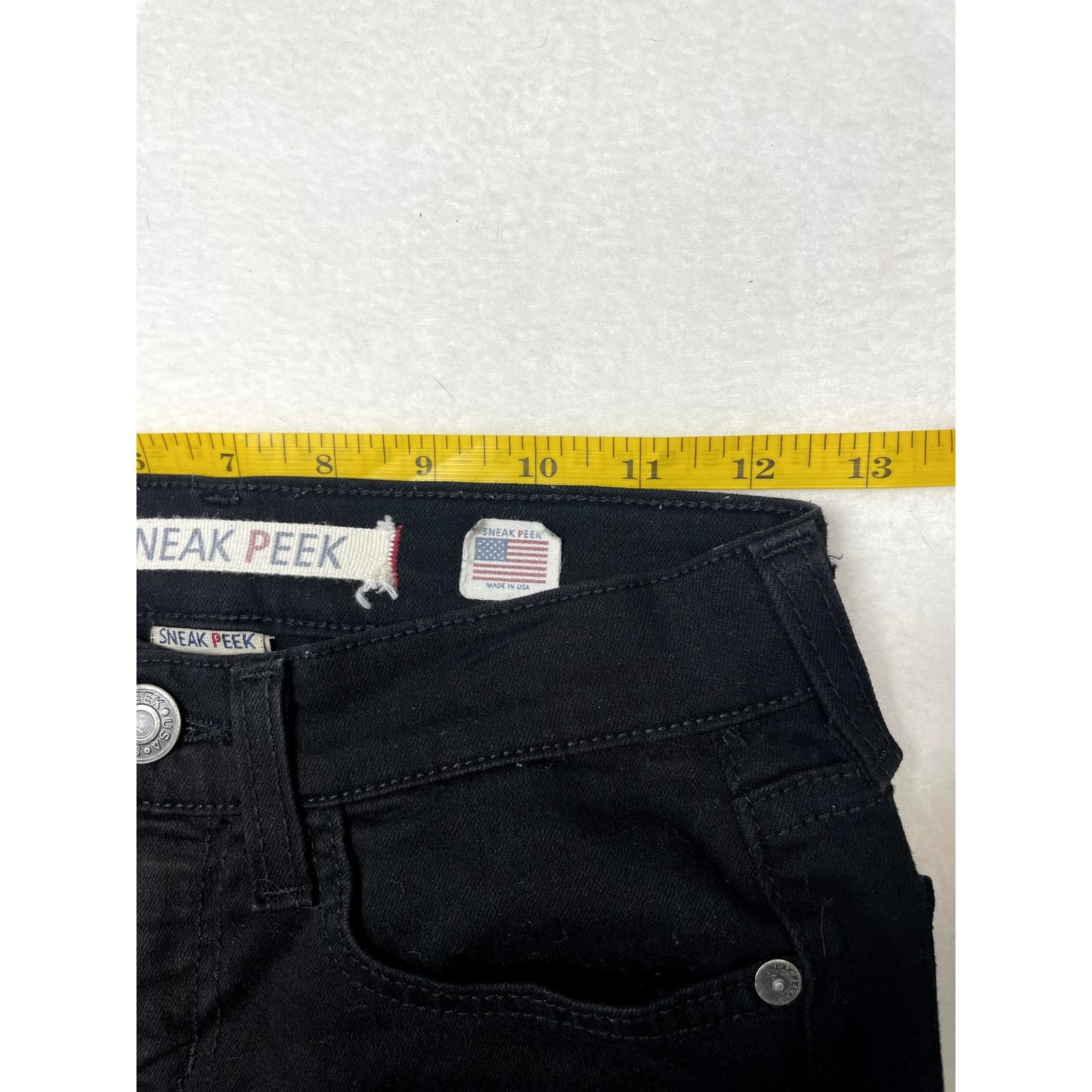 Sneak Peek Women's Size 1 Black Ripped Skinny Jeans | Distressed Denim USA - Thumbnail 6