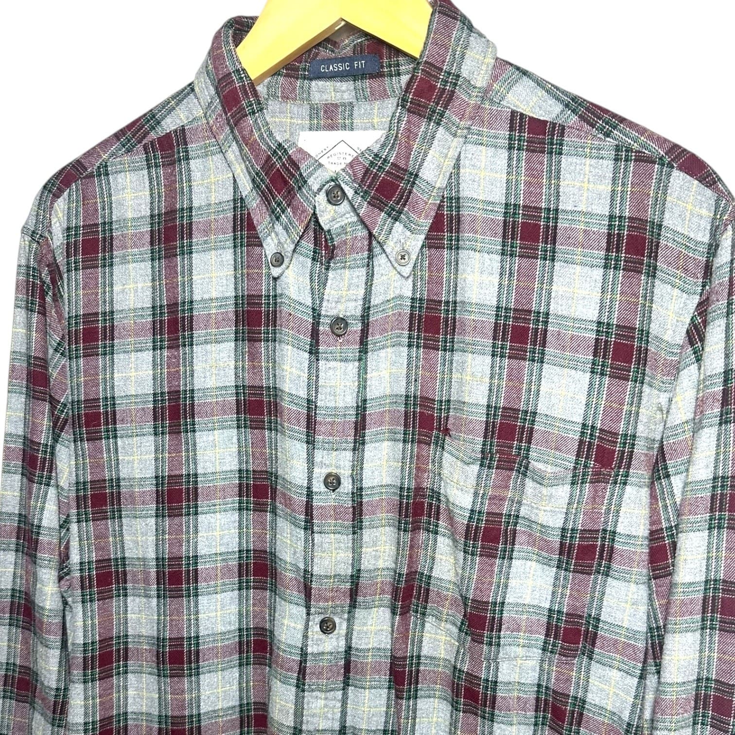 St. John's Bay Men's Size L Classic Fit Plaid Flannel Shirt Button Up - Thumbnail 3