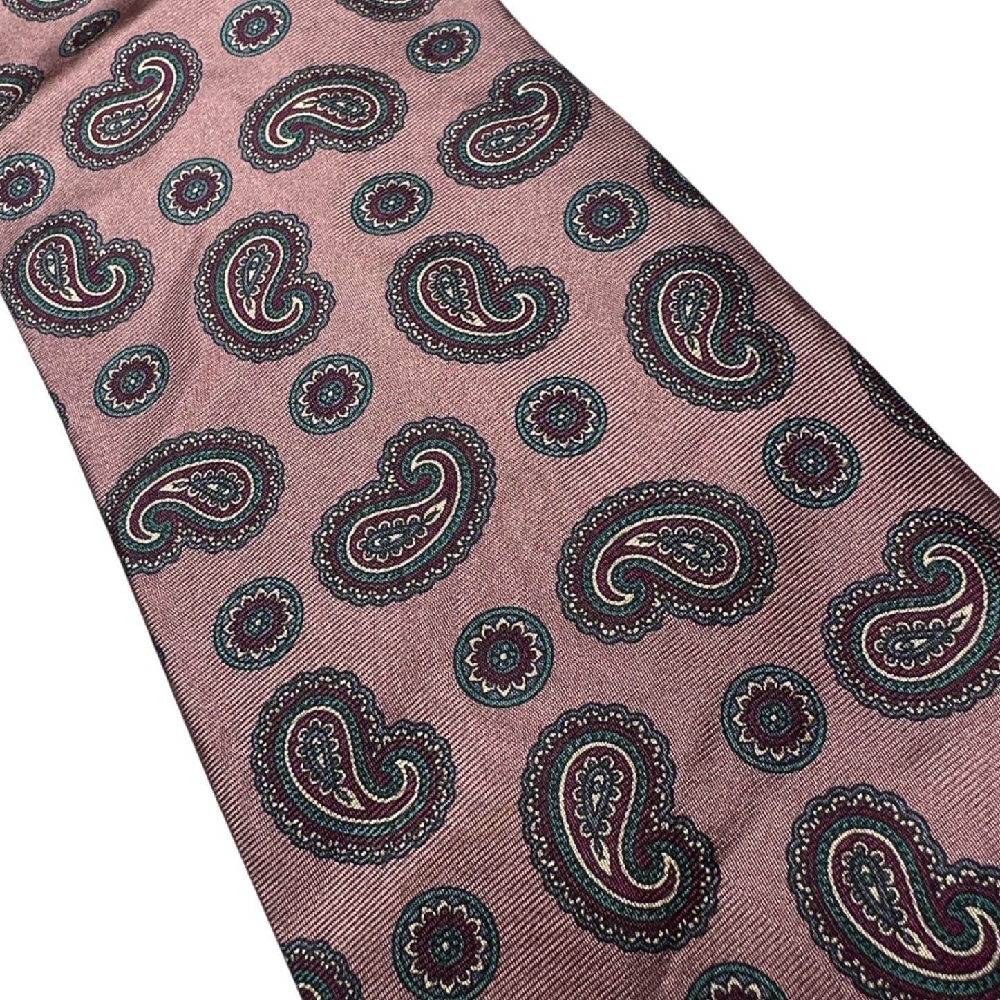 Resilio Mens Silk Tie Mauve Pink Paisley Medallion Pattern Made in USA Vintage - Thumbnail 4