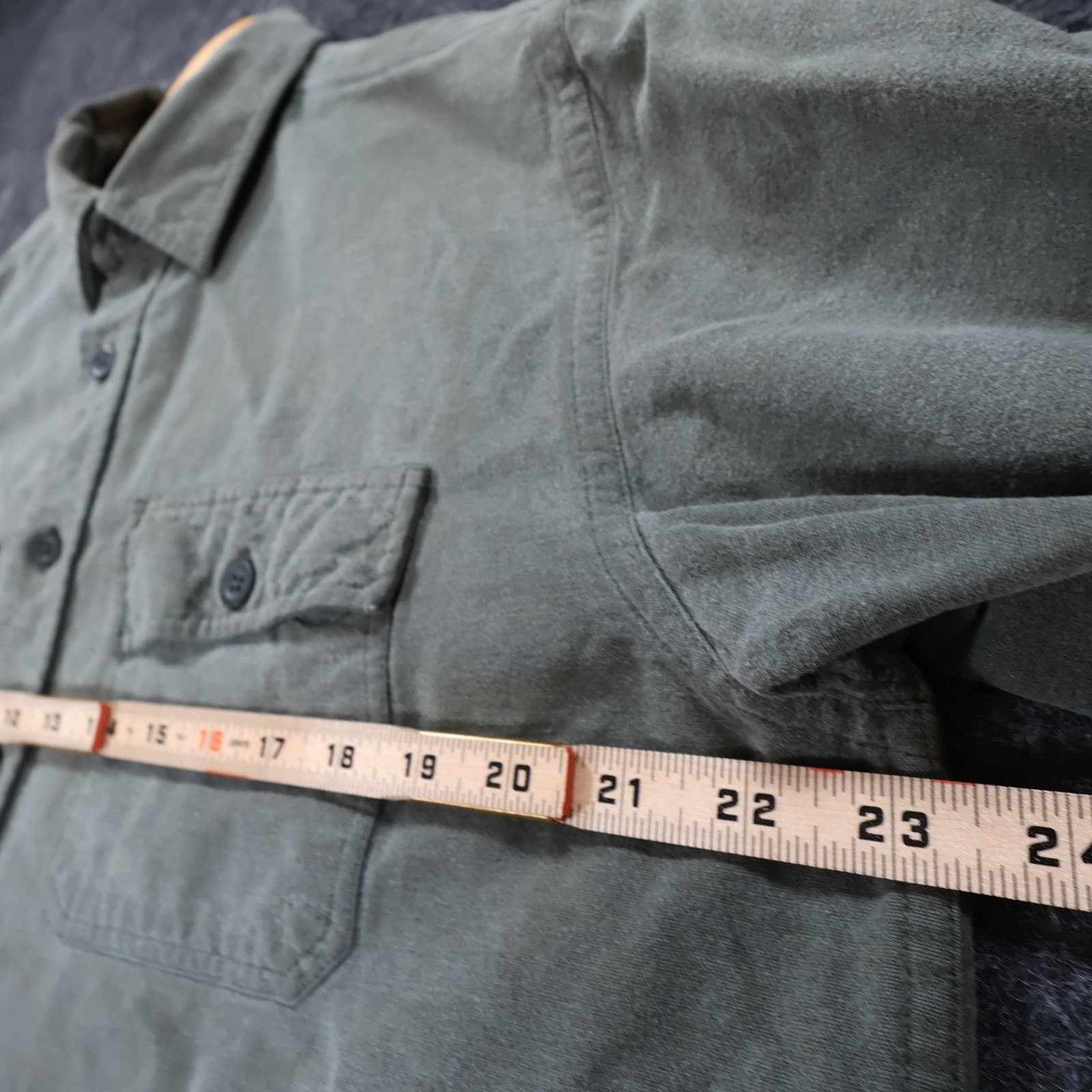 LL Bean Button Up Shirt Mens LG Green 100% Cotton Regular Fit Chamois Style - Thumbnail 3