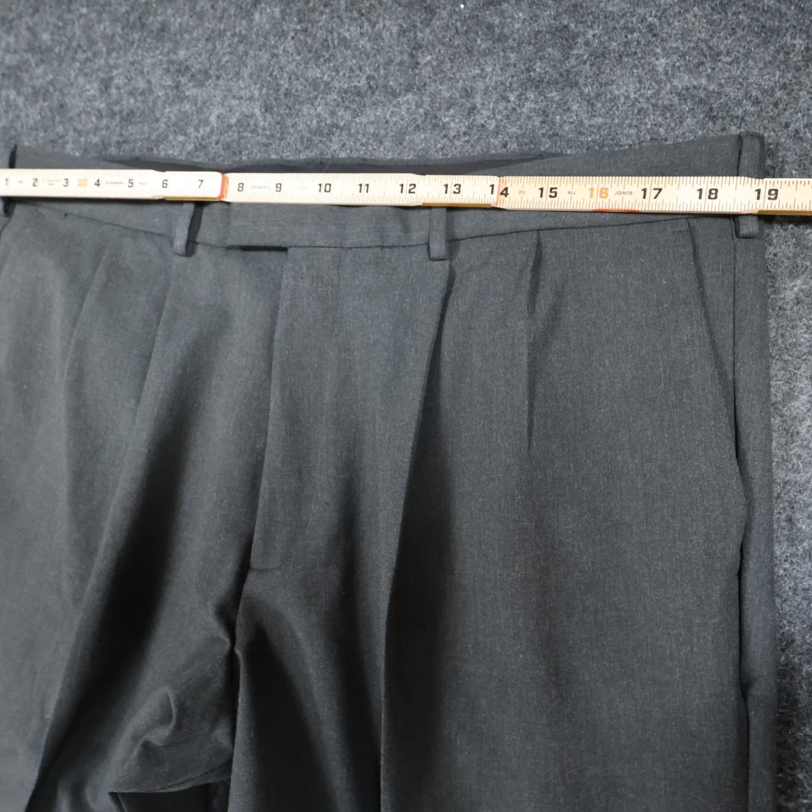 Dockers Dress Pants Mens 38x30 Gray Poly Rayon Pleated Stain Defender Slacks - Thumbnail 6