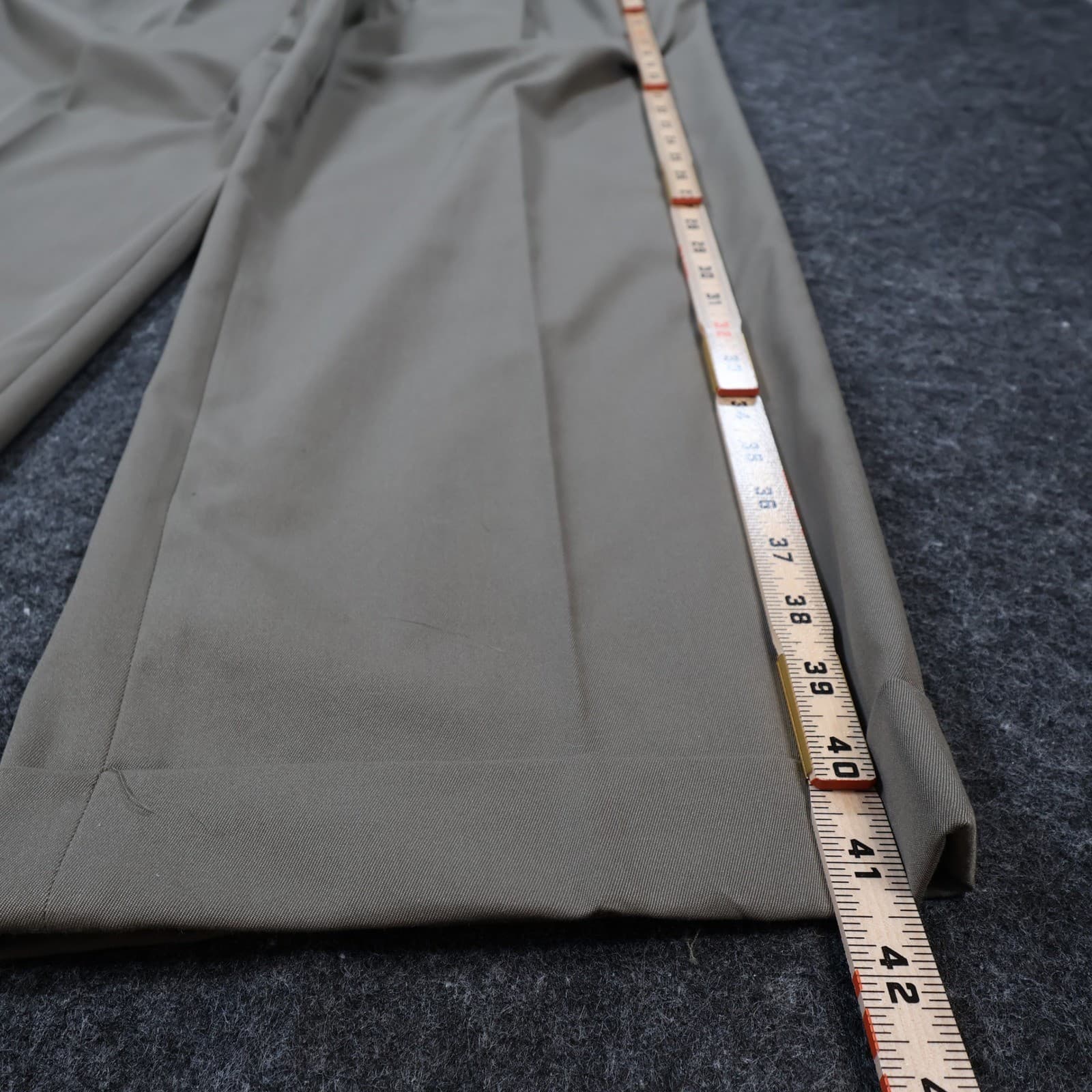 IZOD Dress Pants Mens 38x30 Khaki Polyester Pleated Cuffed Business Slacks - Thumbnail 3